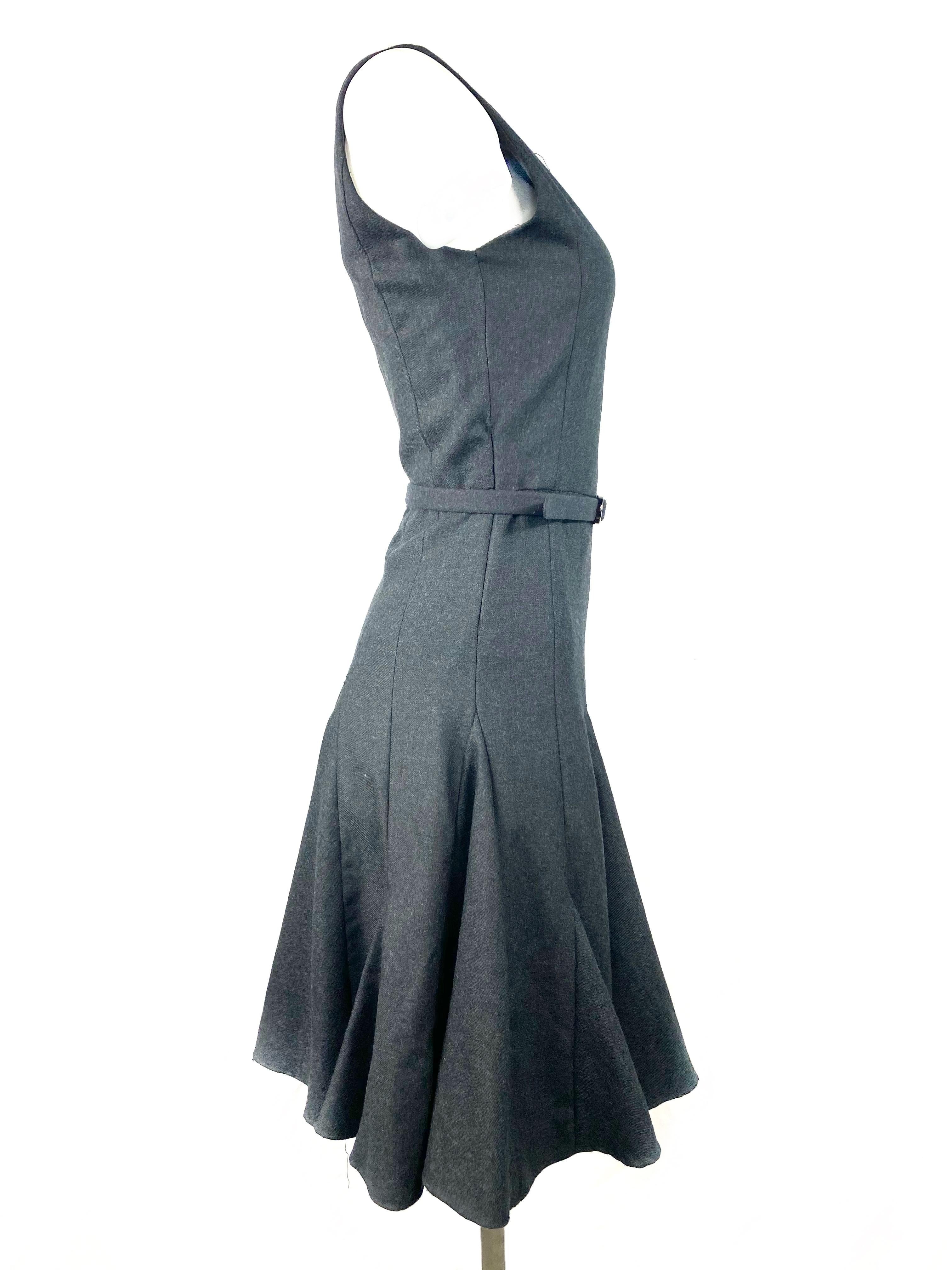 Gray Runway Oscar De La Renta Grey Wool Sleeveless Dress, Size 2 