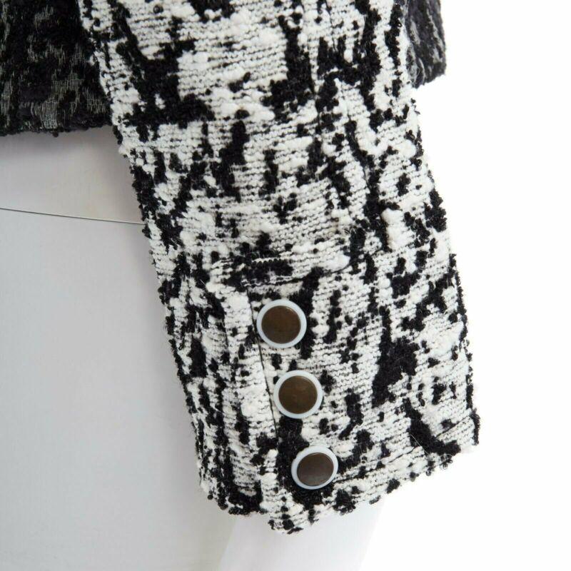 runway PROENZA SCHOULER 2011 white black boucle hook eye cropped jacket US4 S For Sale 4