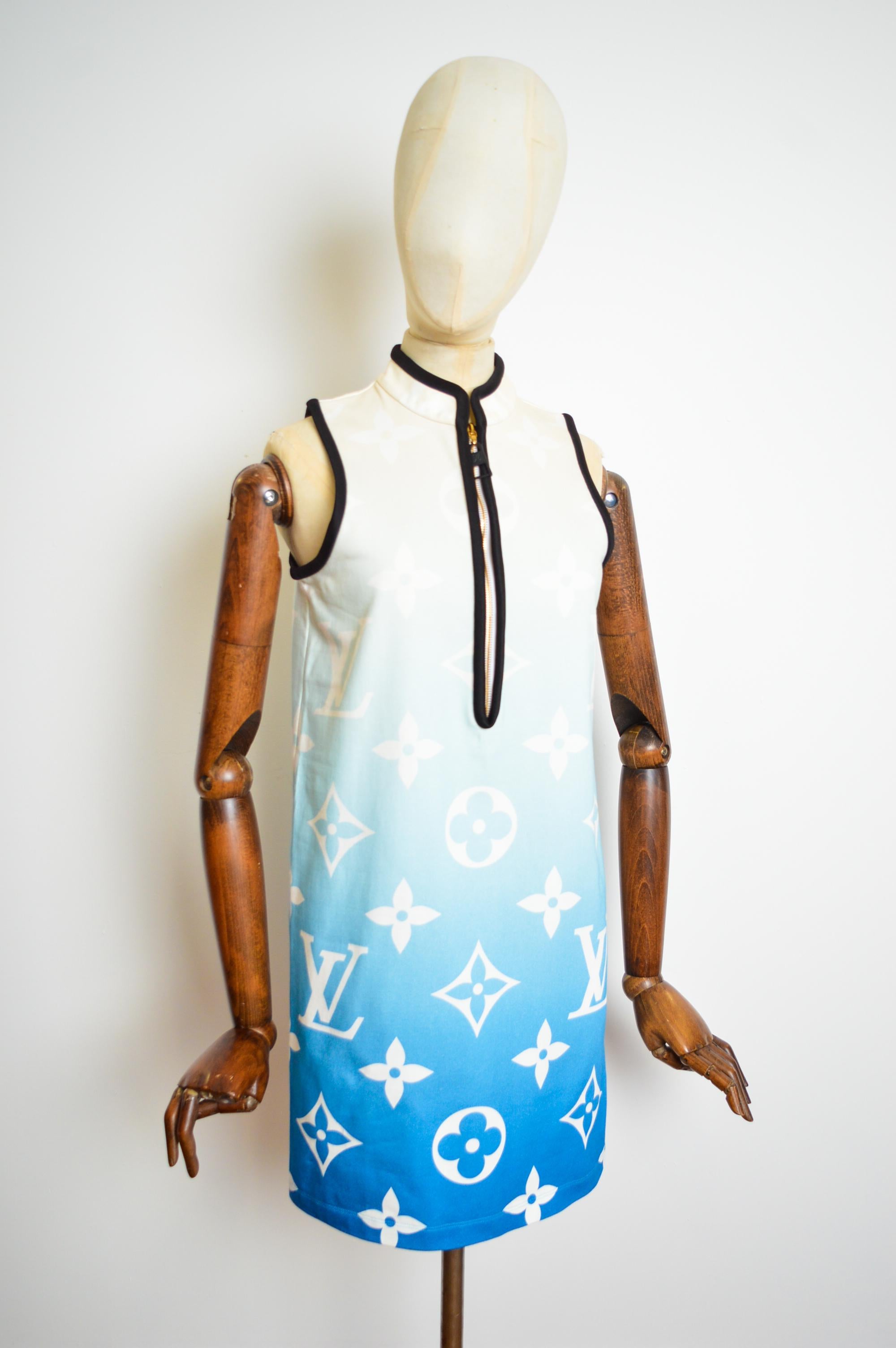 Runway Sample Spring 2021 LOUIS VUITTON Monogram Blue Lagoon Dress For Sale 6