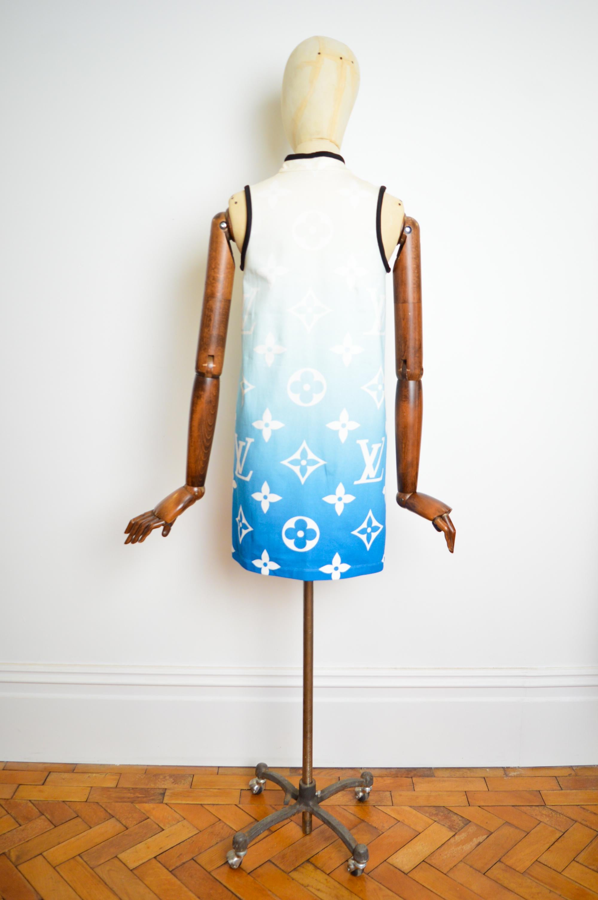 Runway Sample Spring 2021 LOUIS VUITTON Monogram Blue Lagoon Dress For Sale 9