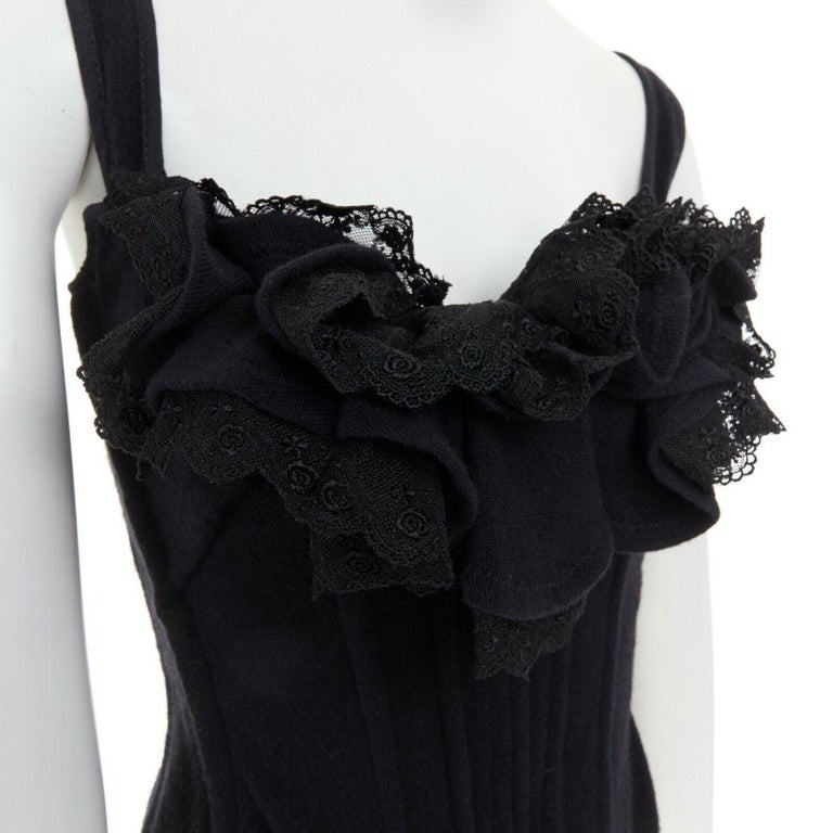runway TAO COMME DES GARCONS AW2005 black lace ruffle bust laced corset ...