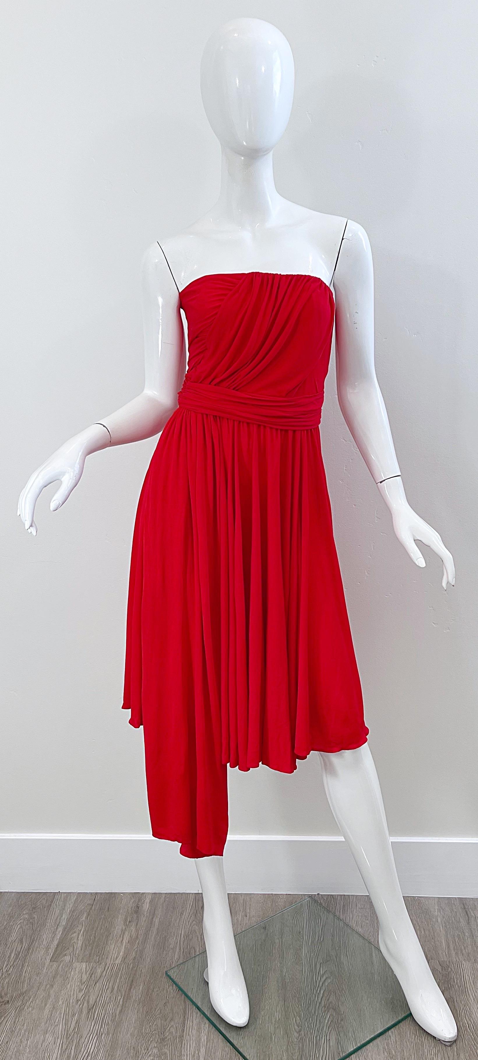 Rosso Abito in passerella Yves Saint Laurent S/S 1989 Lipstick Red Rayon Jersey senza spalline anni '80 in vendita