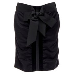 Laufsteg YVES SAINT LAURENT Tom Ford 2002 Schwarzer Samt mit Bandbesatz Wollrock FR36