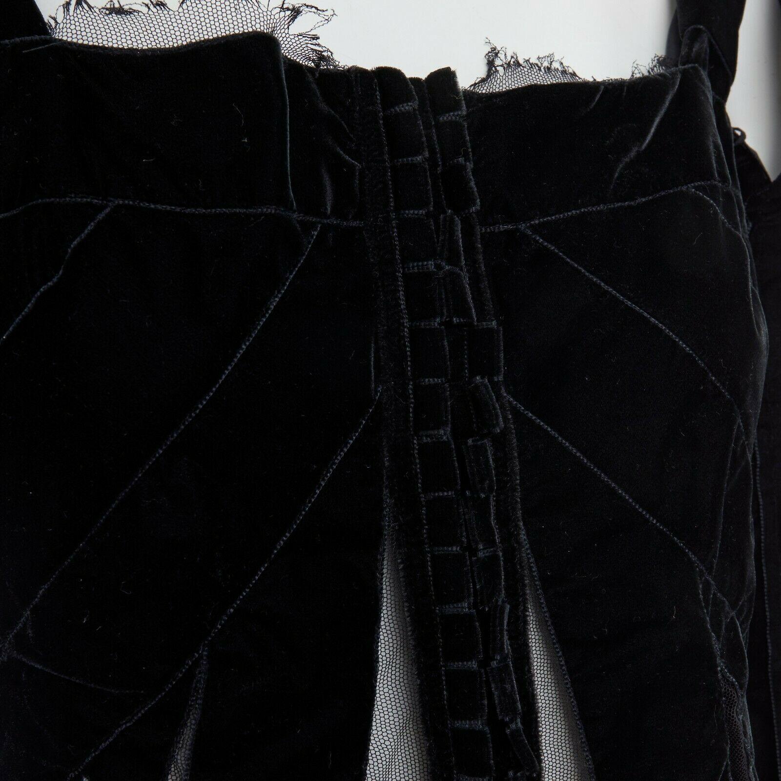 runway YVES SAINT LAURENT TOM FORD AW02 black velvet ribbon trim corset top FR40 1