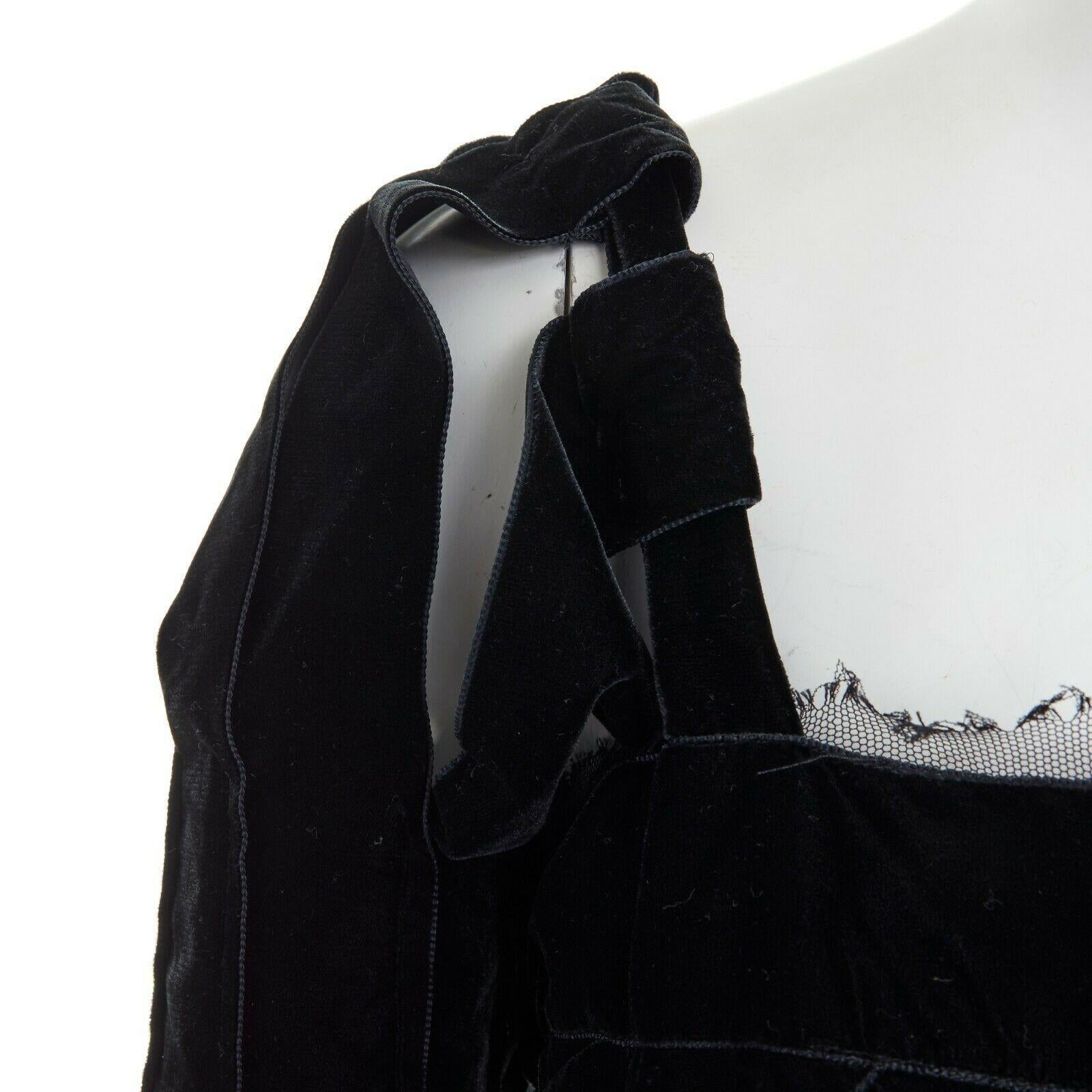 runway YVES SAINT LAURENT TOM FORD AW02 black velvet ribbon trim corset top FR40 2