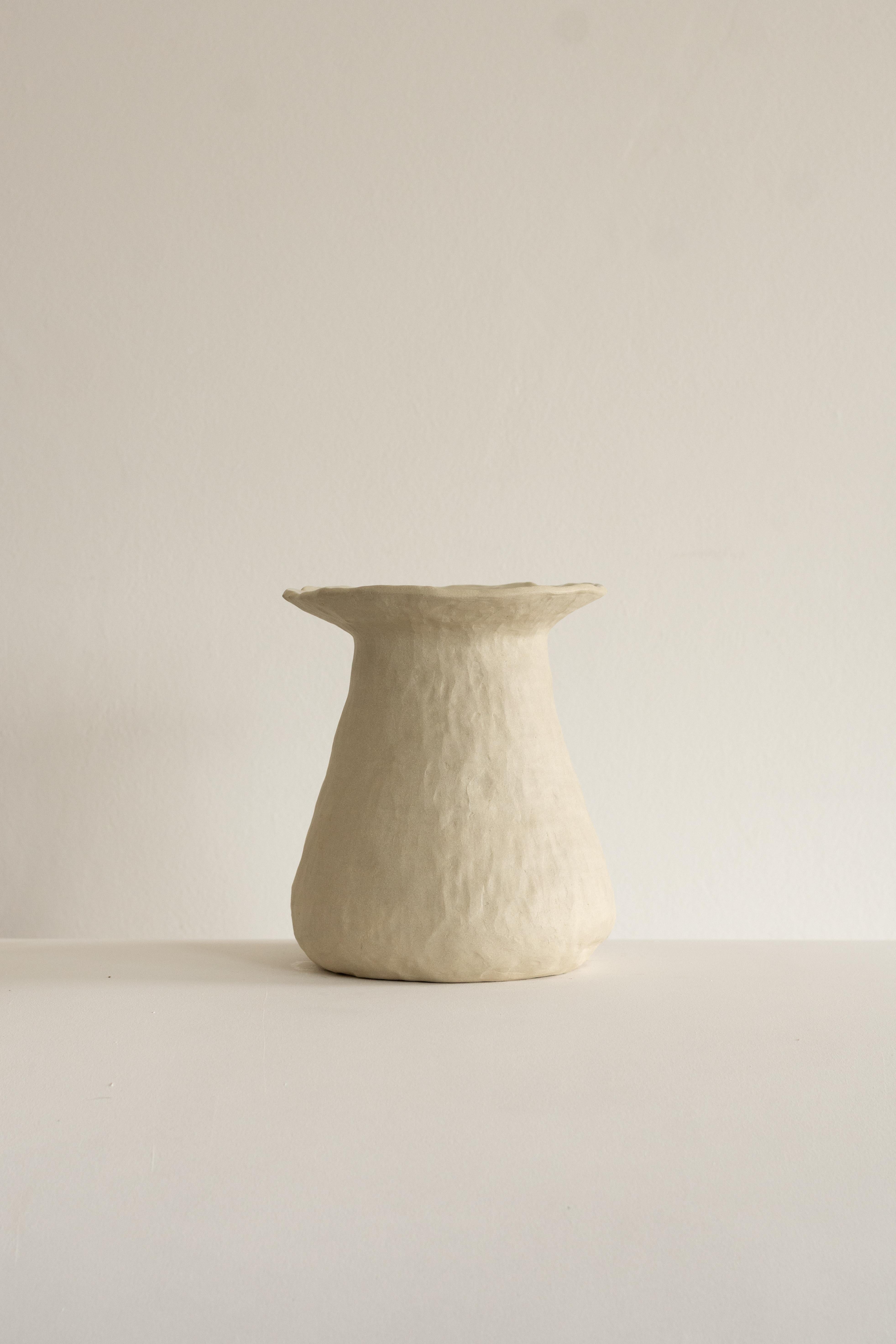 Contemporary handmade organic white ceramic vase  RUPA N.8 For Sale