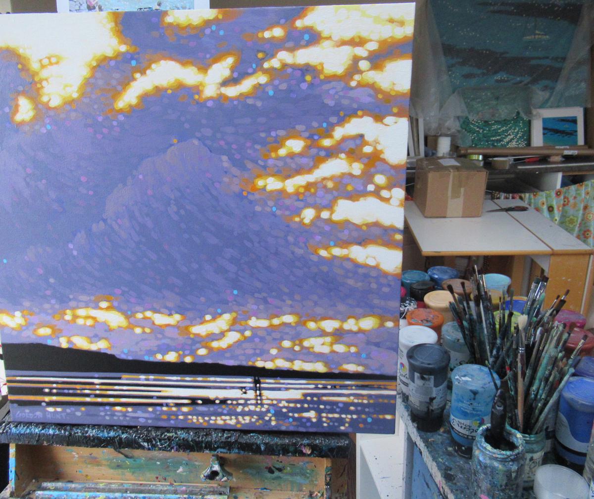 As the Sun Breaks Through, Gordon Hunt, Arte figurativo, Pintura de paisaje 2022 - Figurative Painting Gris de Rupert Aker