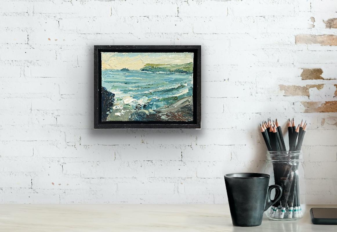 Polzeath, surfen, Originalgemälde, Landschaft (Schwarz), Landscape Painting, von Rupert Aker