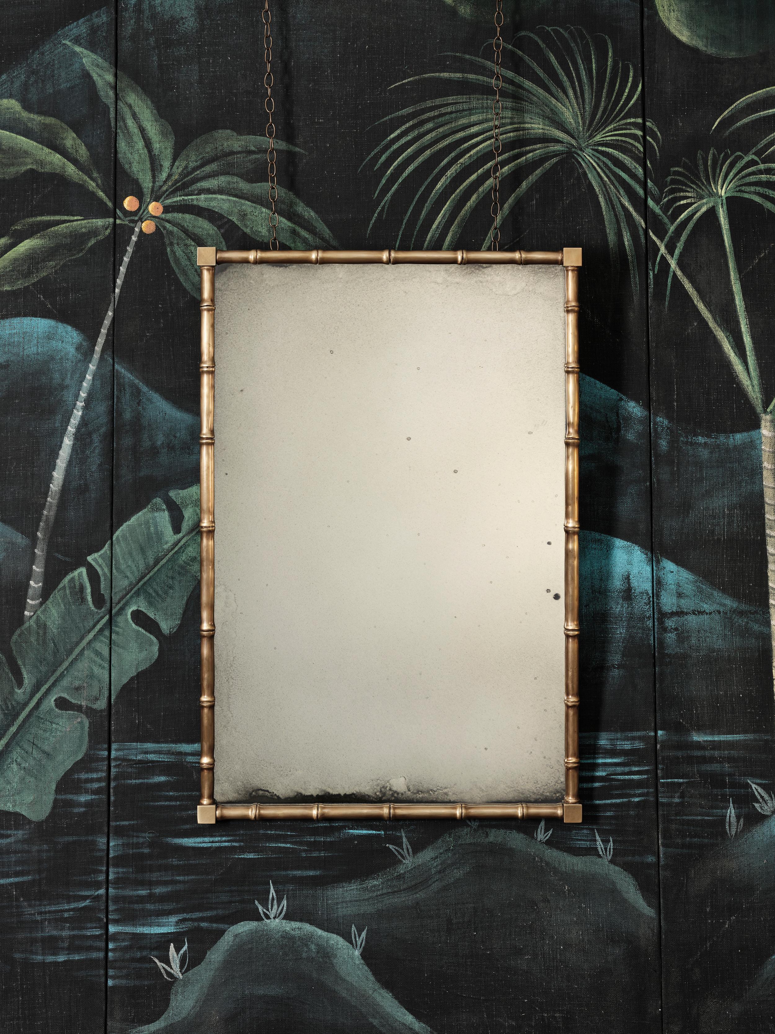 Made in our Shropshire workshops, our Bamboo Mirror features a hand sculpted solid brass frame that surrounds an antiqued mirror glass centre.
​
Available to view in our London showroom.