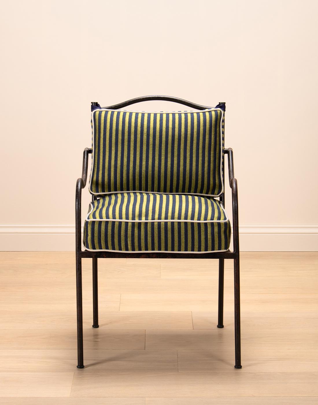 Acier Chaise A Clement avec coussin (matériau/cuir au choix du client) en vente