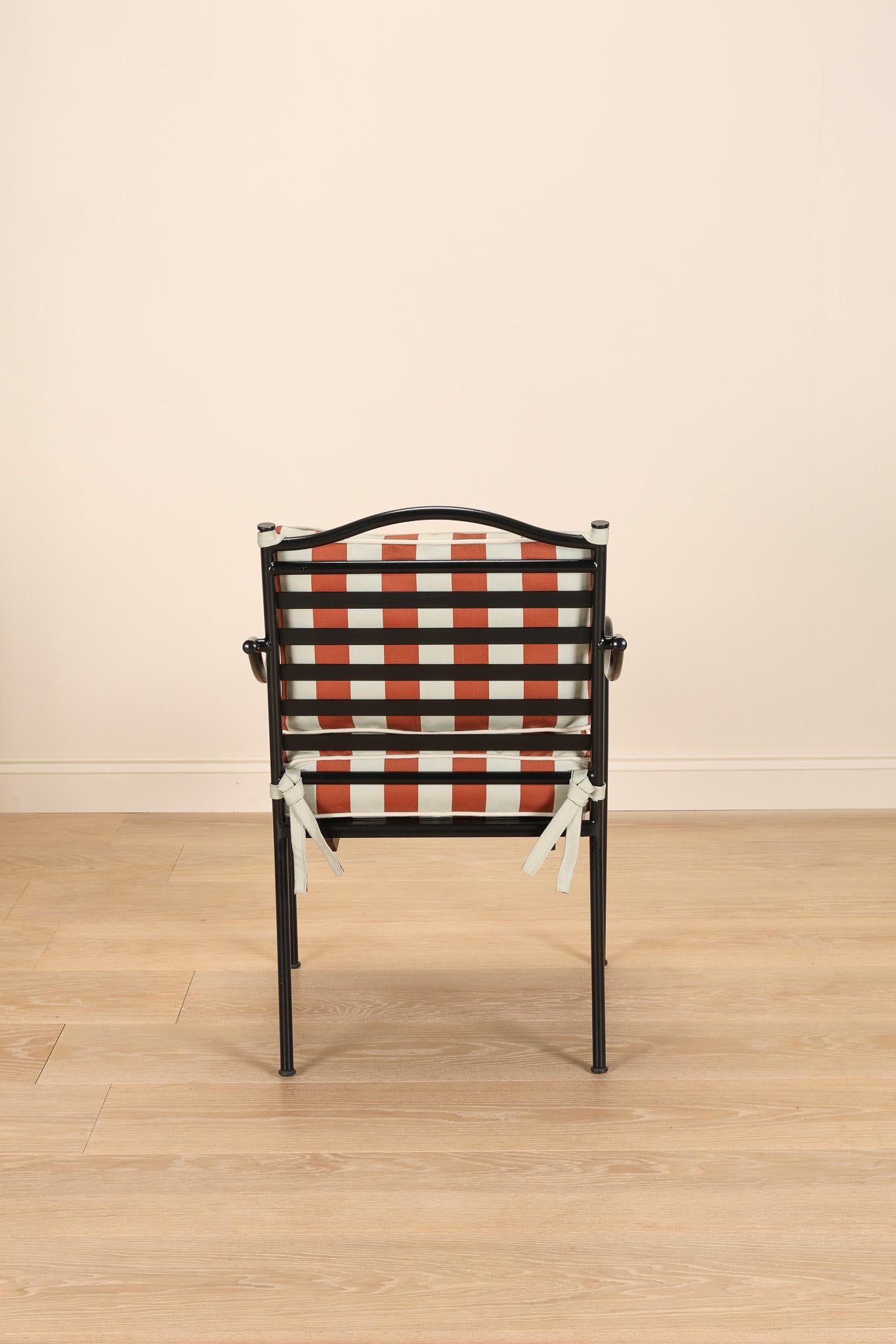 Chaise A Clement avec coussin (matériau/cuir au choix du client) Neuf - En vente à London, GB