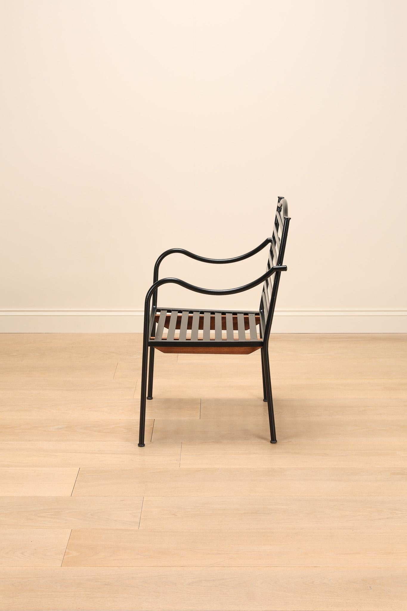 Ferronnerie Chaise Rupert Bevan Clement sans coussin en vente