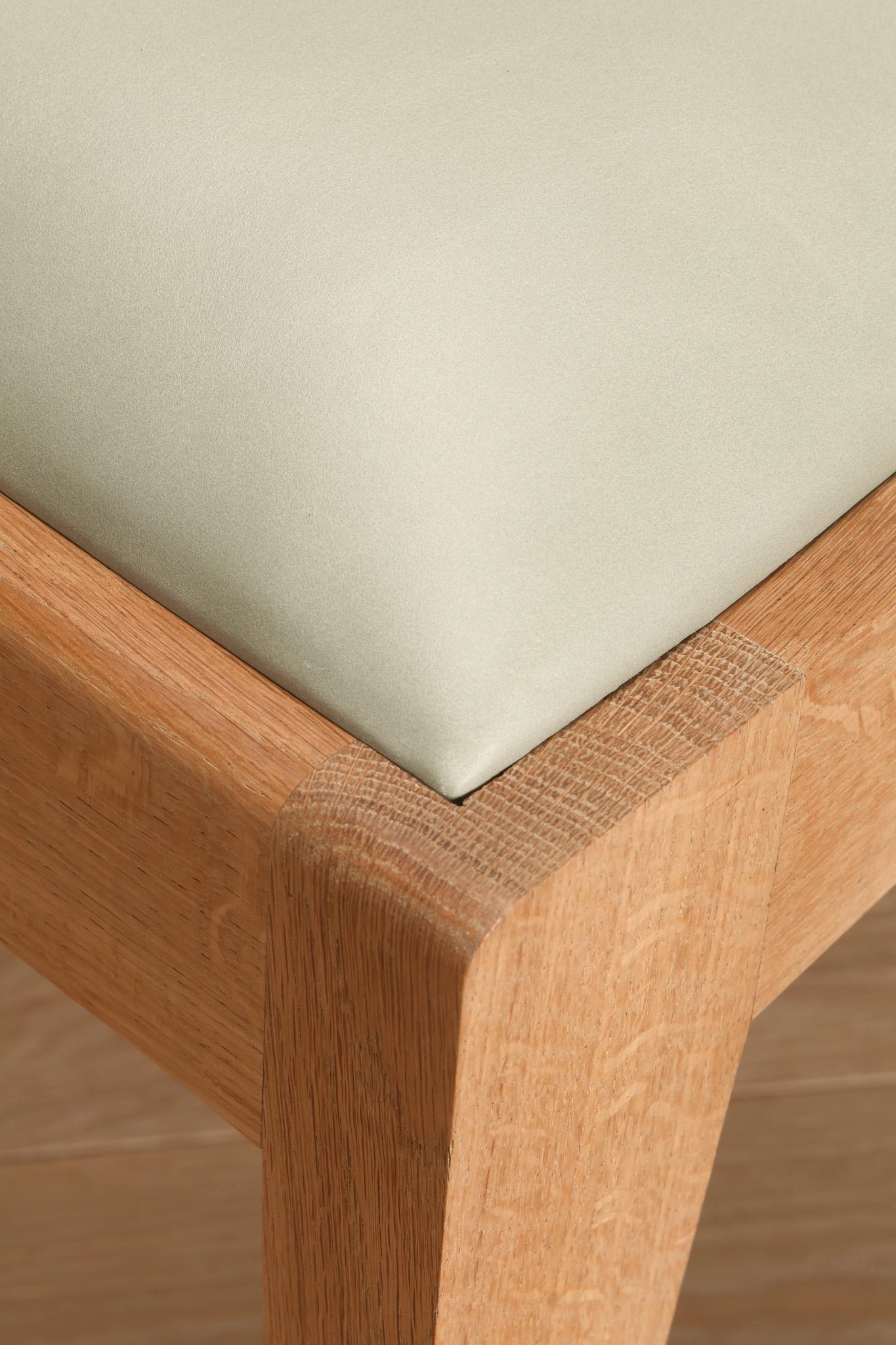 Contemporary Rupert Bevan Luna Dining Chair - Oak For Sale