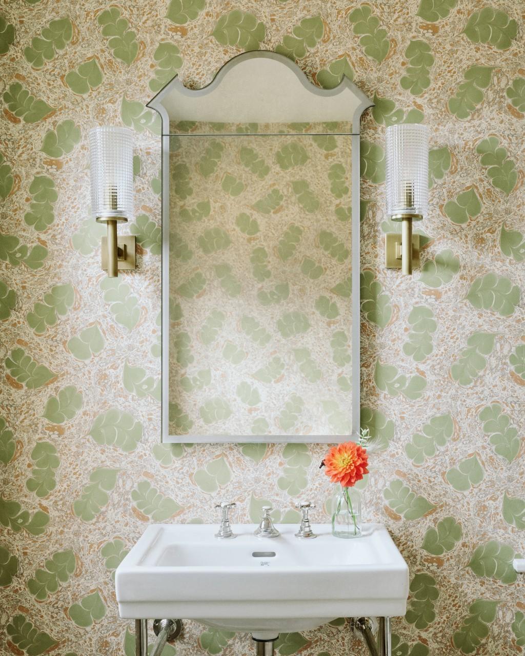 Papel Pintado Matilda Roble Verde Rupert Bevan Moderno en venta