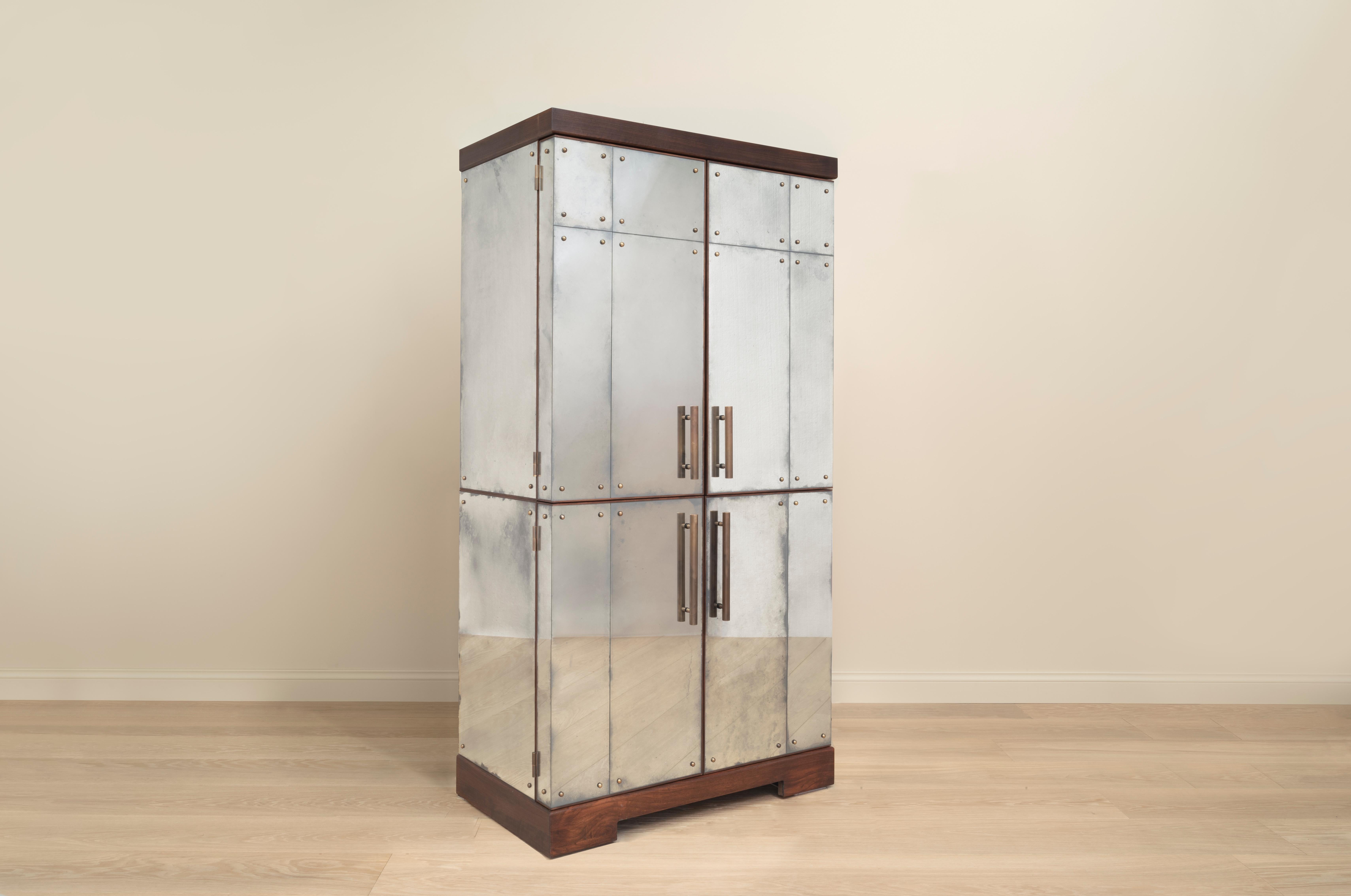 Miroir Rupert Bevan Miami Cocktail Cabinet en vente