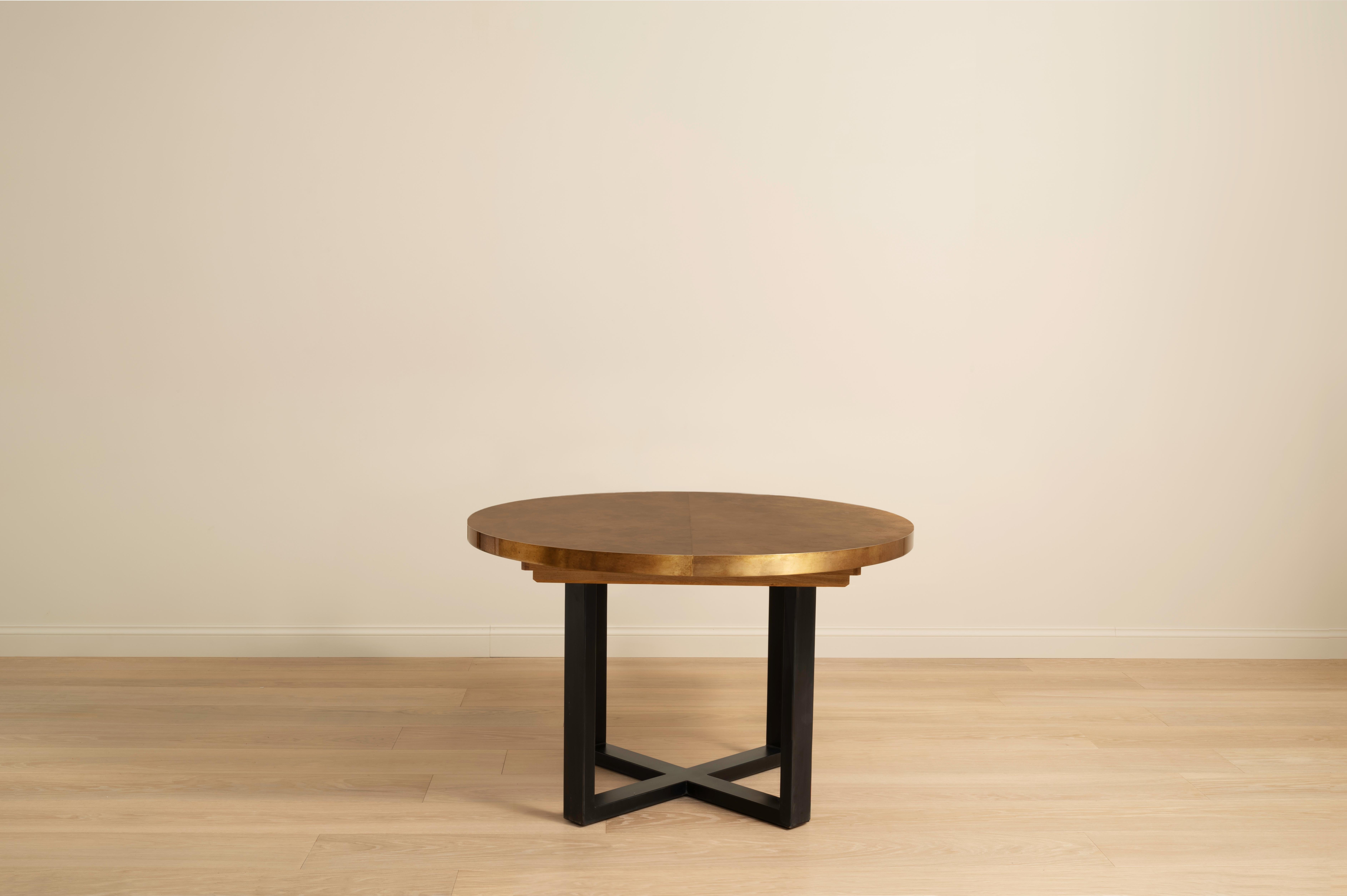 Britannique Table de salle à manger Rupert Bevan Orlando - Petite en vente