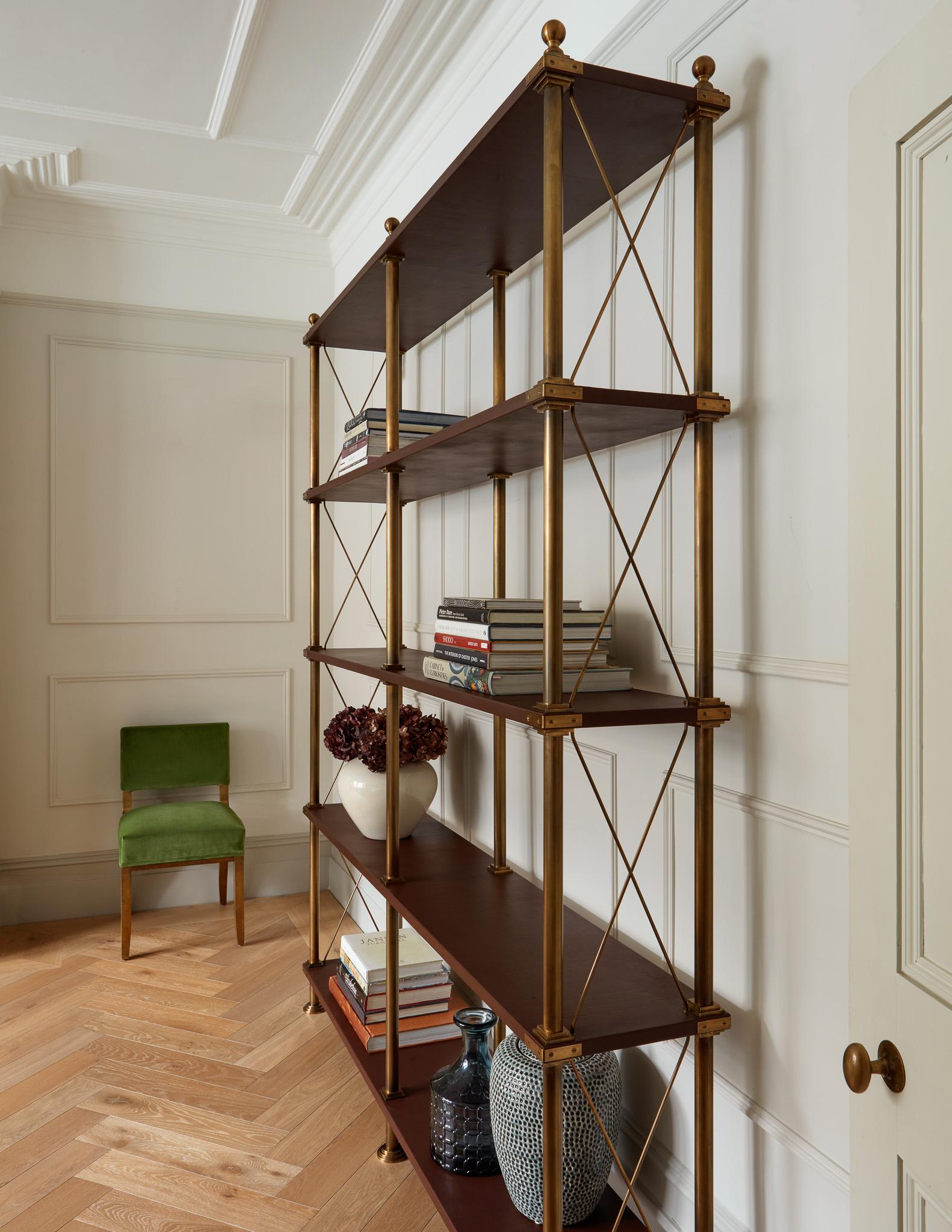 Rupert Bevan Vita Etagere (Britisch) im Angebot
