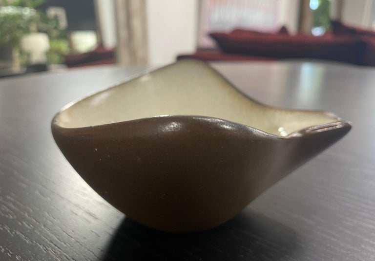 Mid-20th Century Rupert Deese Signed Mid-Century Modern California Studio Pottery Ceramic Bowl For Sale