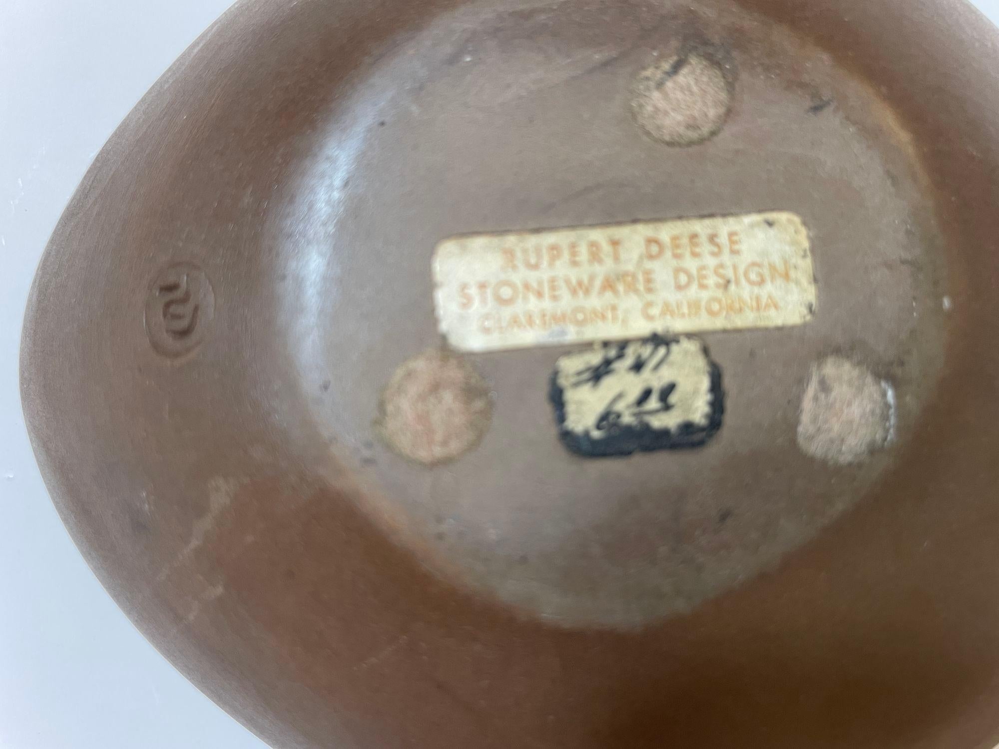 Hand-Crafted Rupert Deese Signed Mid-Century Modern California Studio Stoneware Ashtray For Sale