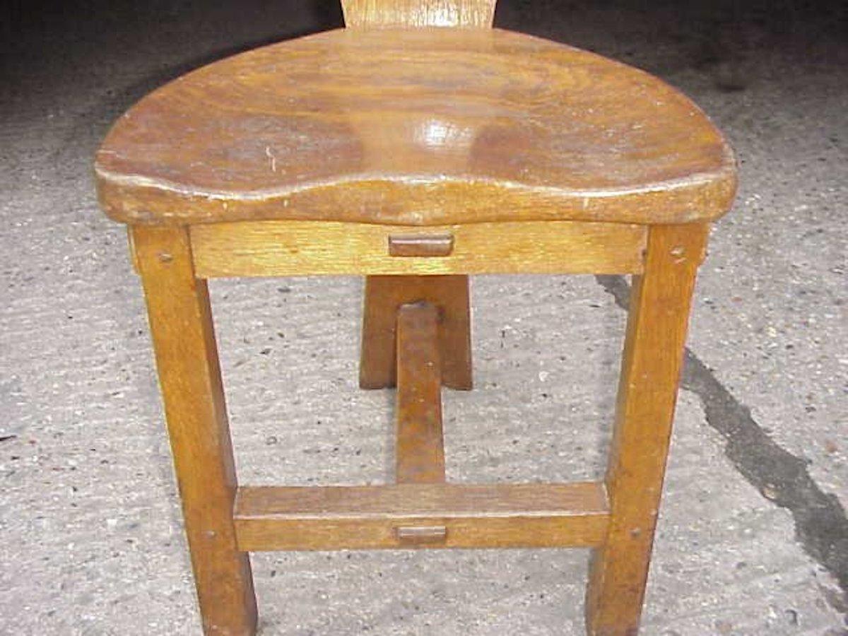 Hand-Crafted Rupert Griffiths, Four Arts & Crafts English Oak Tripod Design Cottage Chairs For Sale
