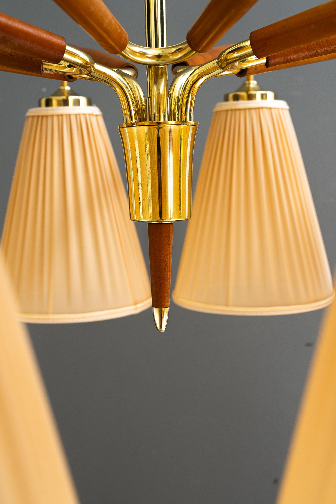 Rupert Nikoll lustre à 10 bras de lumière avec abat-jour en tissu vienne vers les années 1950 Bon état - En vente à Wien, AT