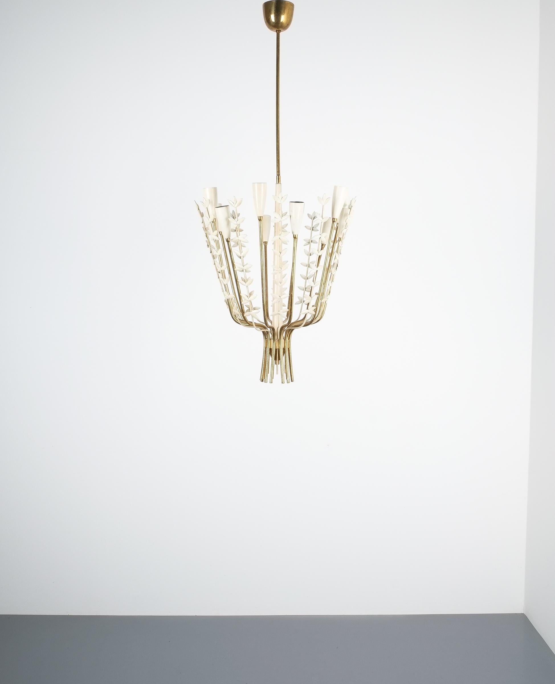 Rupert Nikoll Aida Brass Chandelier, Austria, circa 1950 In Good Condition In Vienna, AT