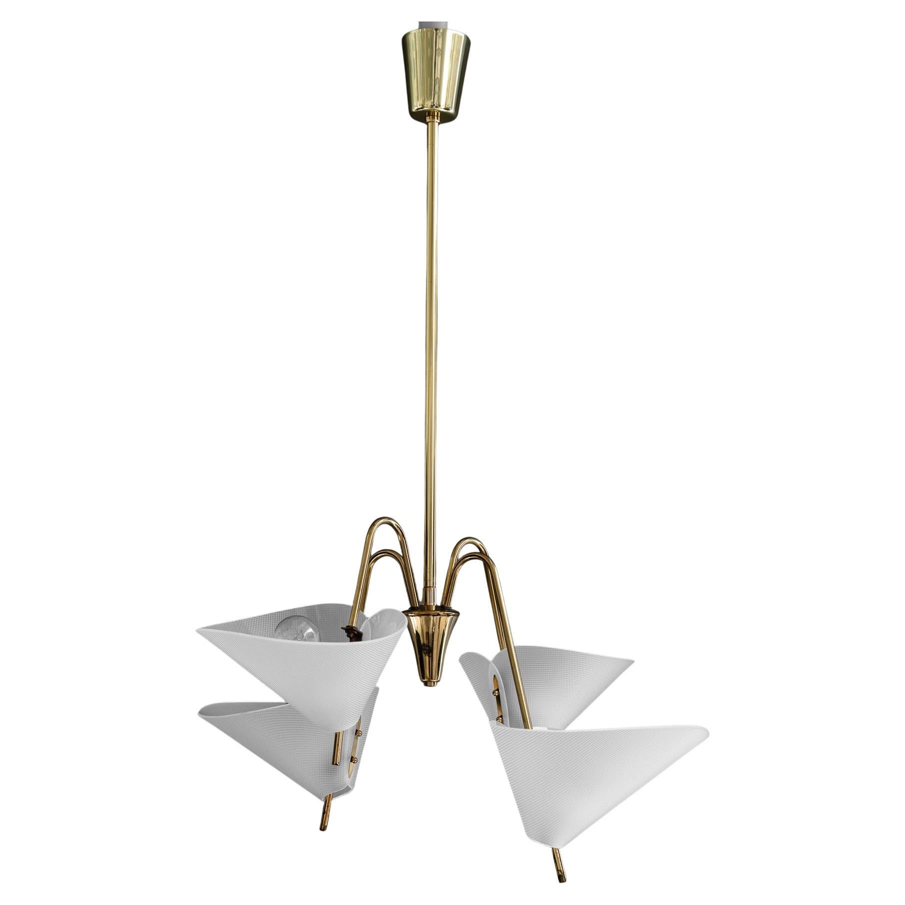 Rupert Nikoll lámpara de araña con pantallas de lucita viena hacia 1960