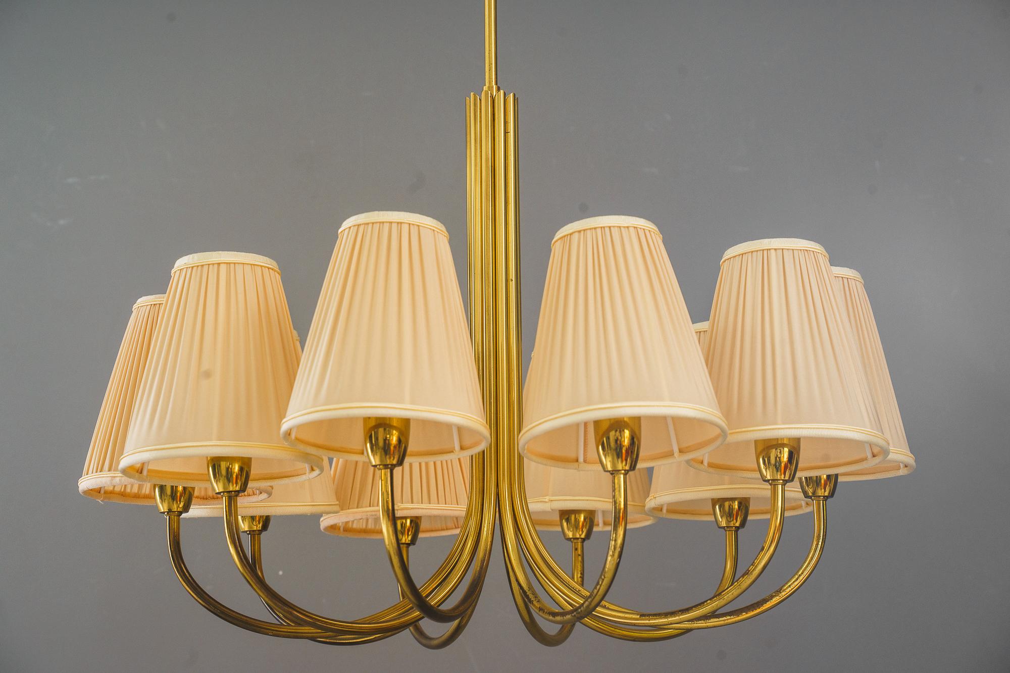 Rupert nikoll chandelier with new fabric shades vienna around 1960s
the shades are replaced ( new )
Original condition