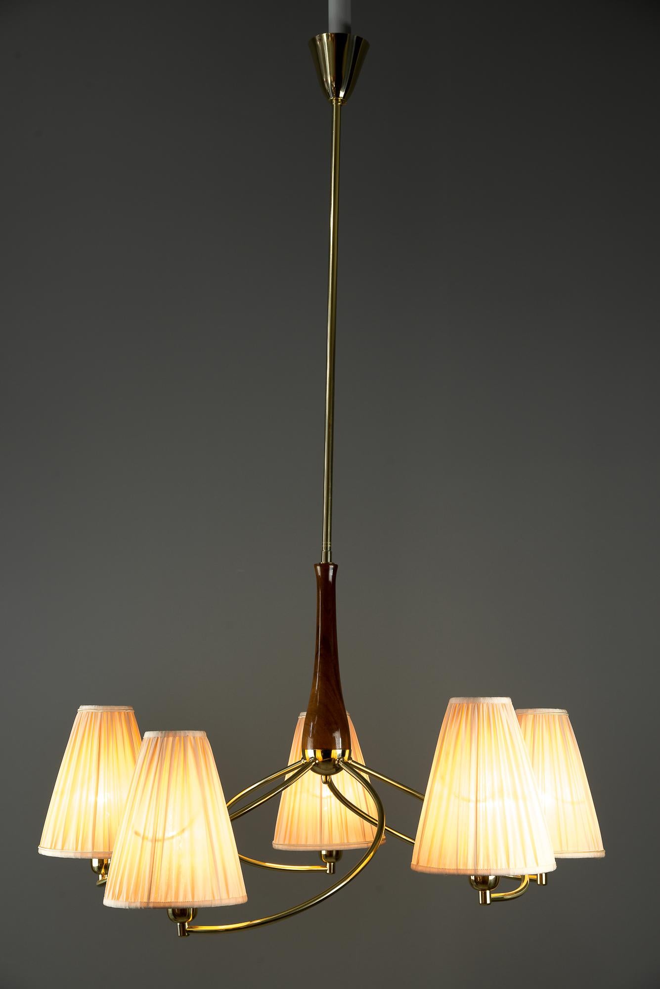 Rupert Nikoll Chandelier with Nut Wood, circa 1950s In Good Condition In Wien, AT