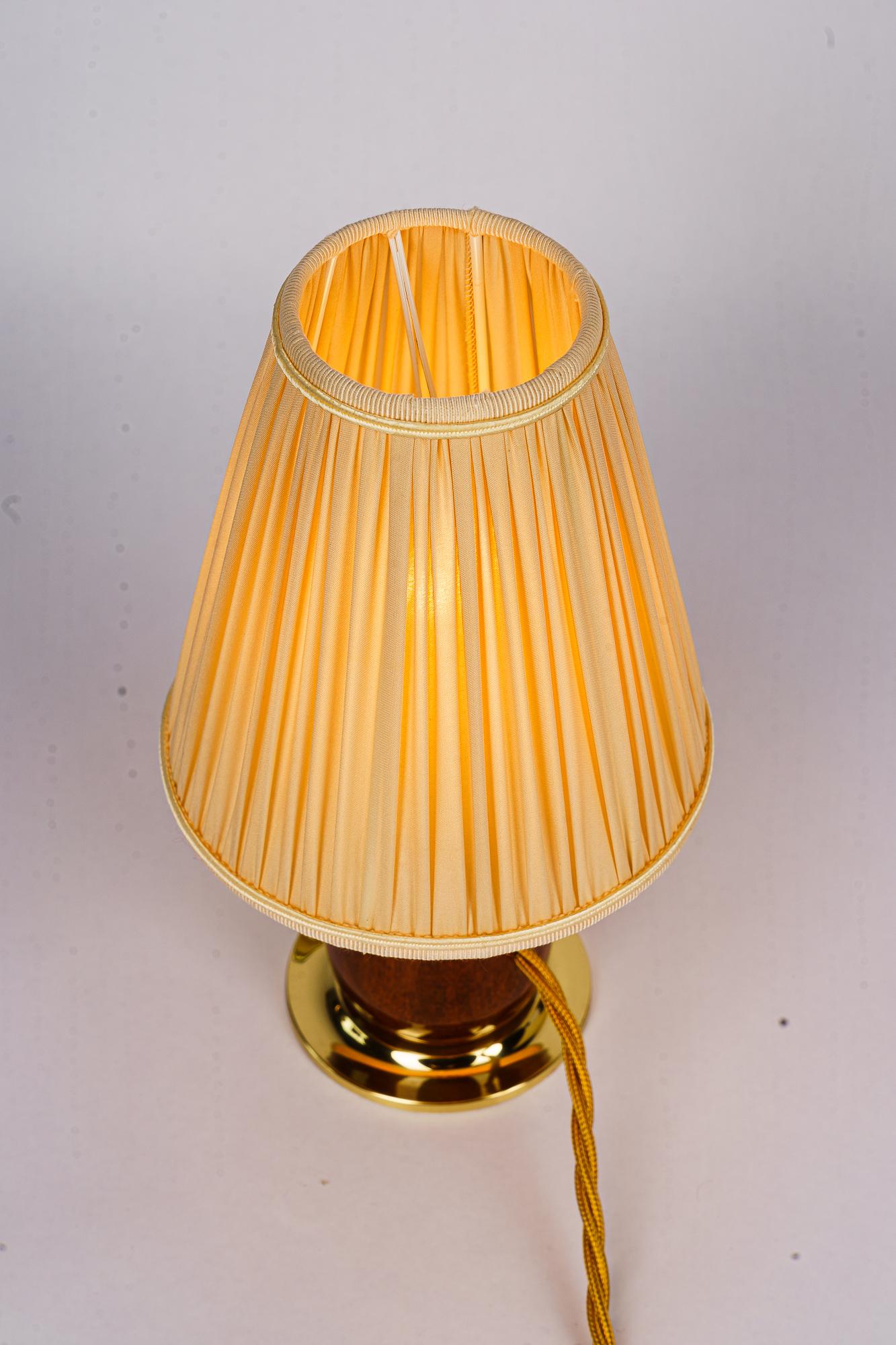 Rupert nikoll tischlampe kirschbaum mit stoffschirm wien um 1950er im Angebot 2