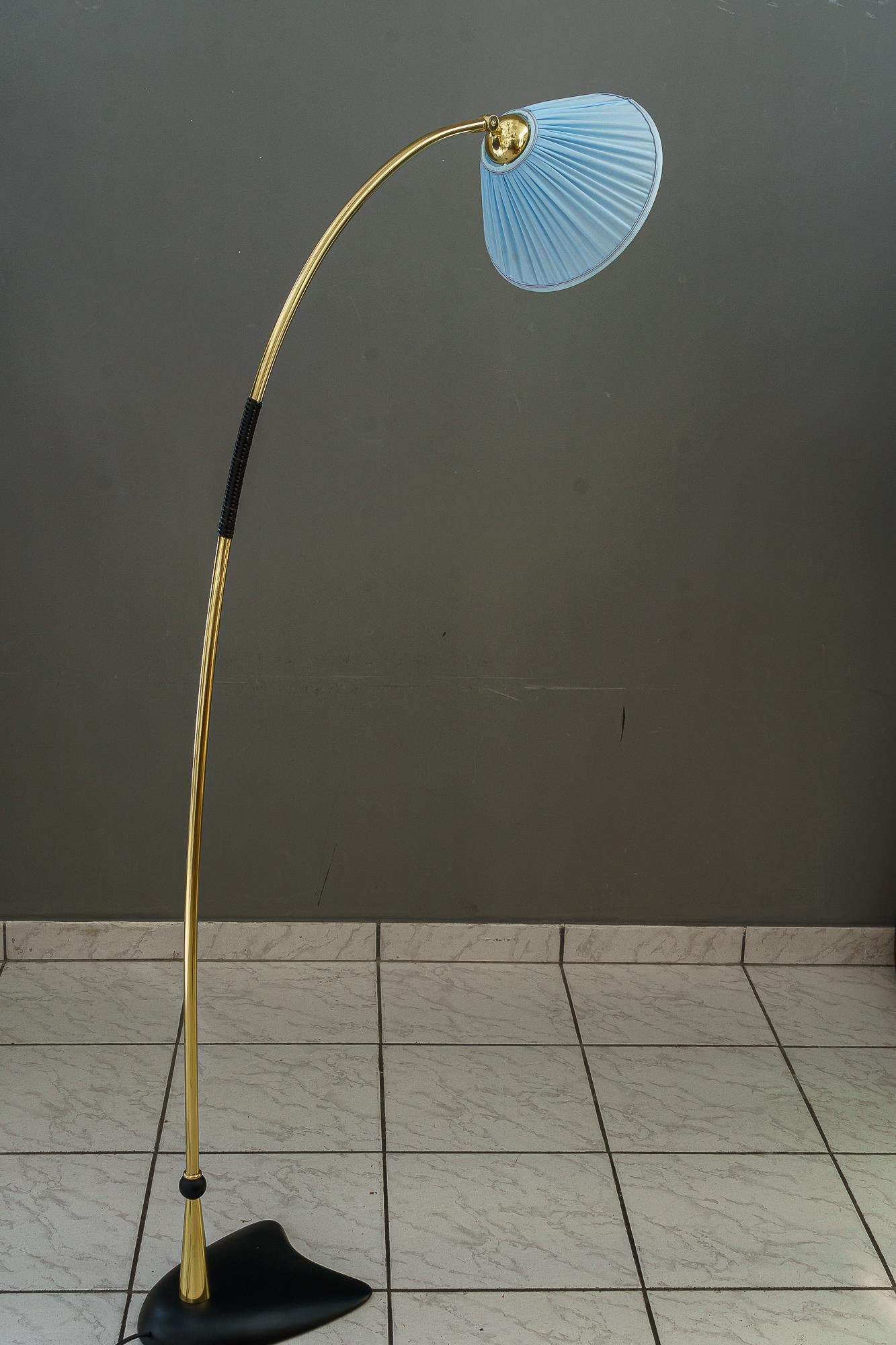 Rupert nikoll floor lamp with fabric shade around 1950s In Good Condition For Sale In Wien, AT
