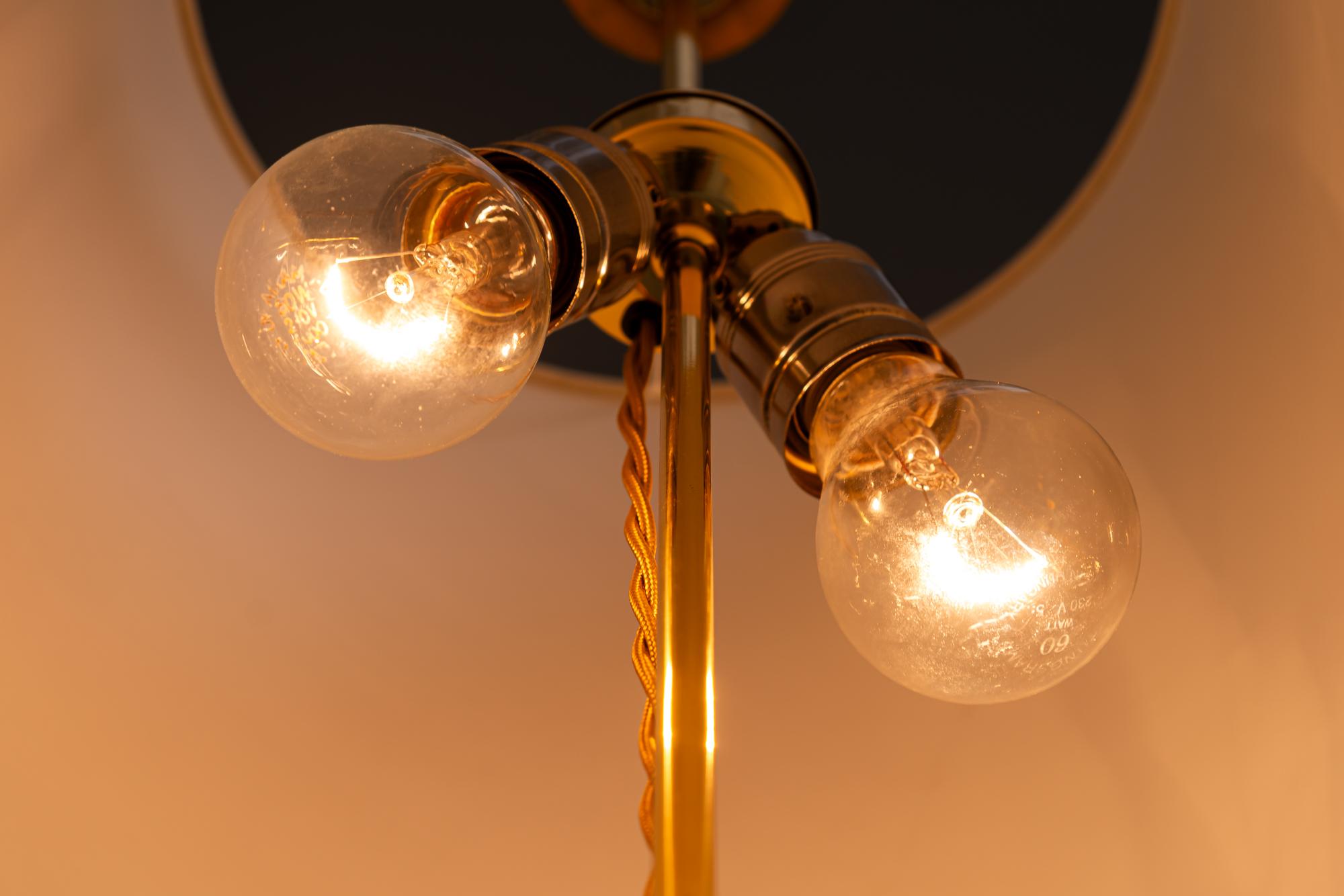 Lámpara de pie Rupert Nikoll con pantalla de tela viena años 50 aproximadamente en venta 3