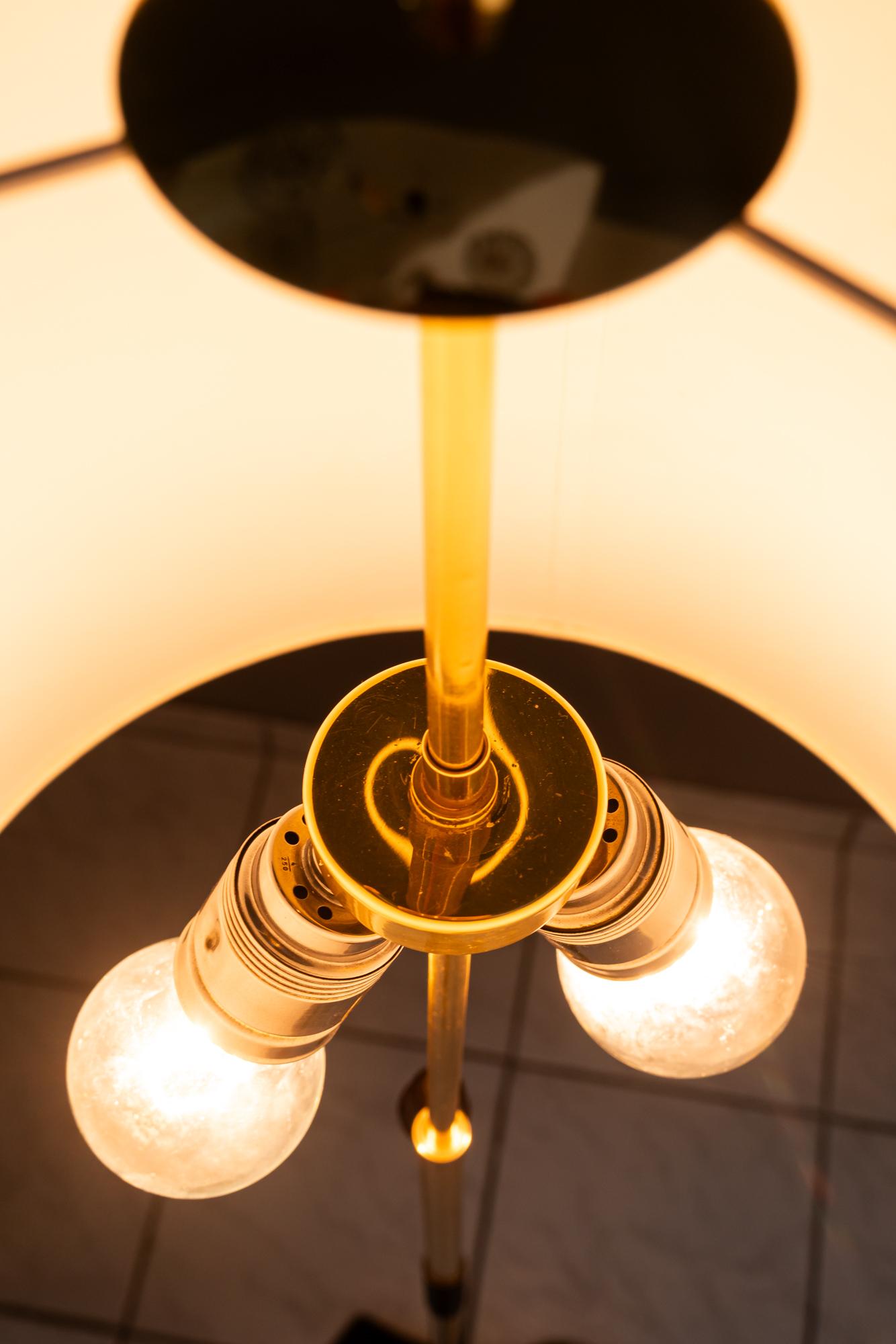 Lámpara de pie Rupert Nikoll con pantalla de tela viena años 50 aproximadamente en venta 10