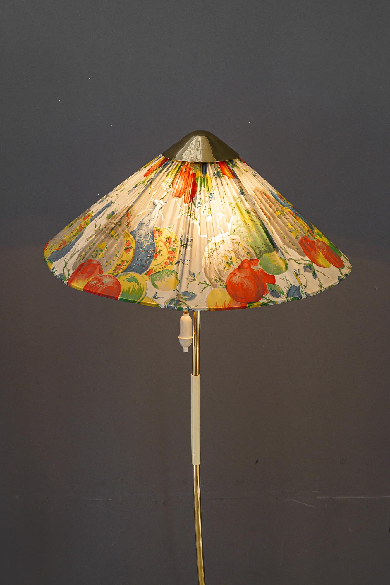 Rupert Nikoll lampadaire avec abat-jour en tissu original vienne vers 1950 en vente 7