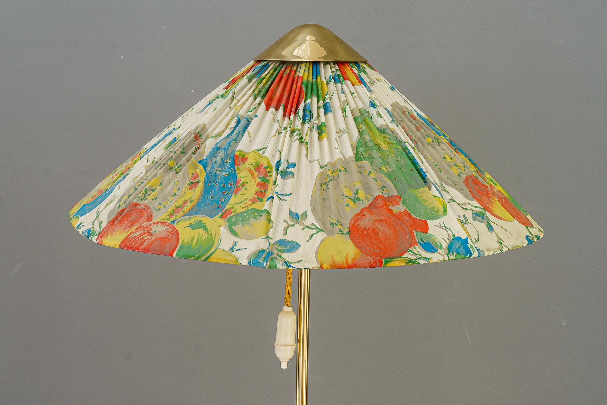 Milieu du XXe siècle Rupert Nikoll lampadaire avec abat-jour en tissu original vienne vers 1950 en vente
