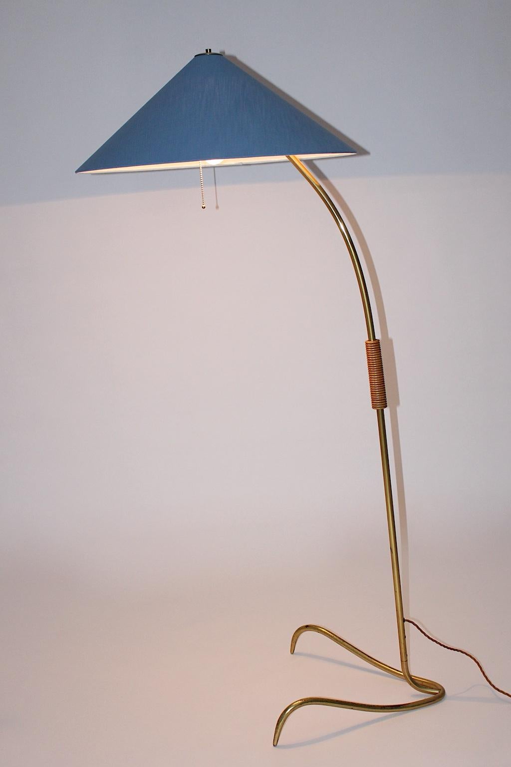 Rupert Nikoll Mid-Century Modern Vintage Brass Clawfoot Floor Lamp, 1950s Vienna For Sale 2