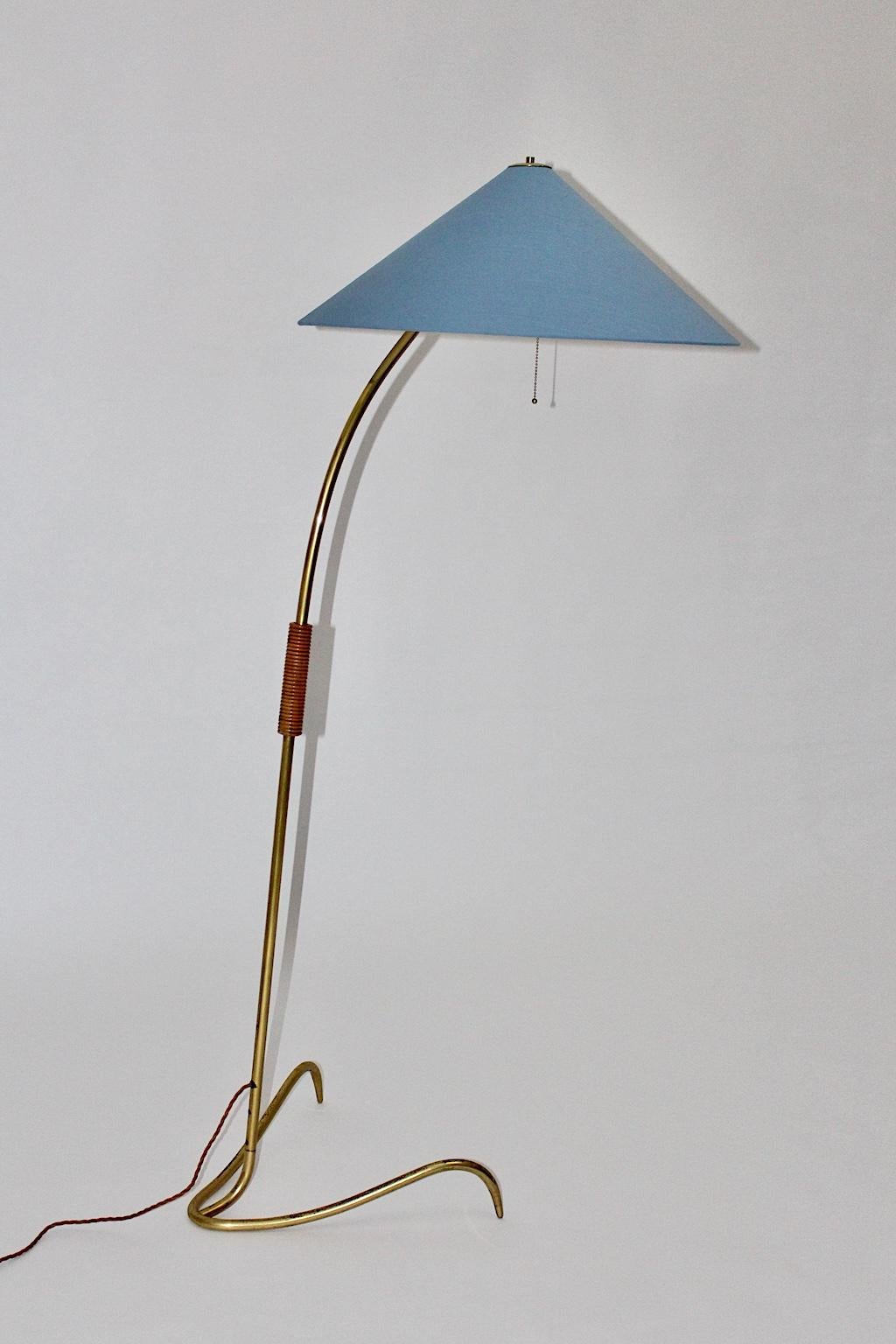 Rupert Nikoll Mid-Century Modern Vintage Brass Clawfoot Floor Lamp, 1950s Vienna For Sale 5