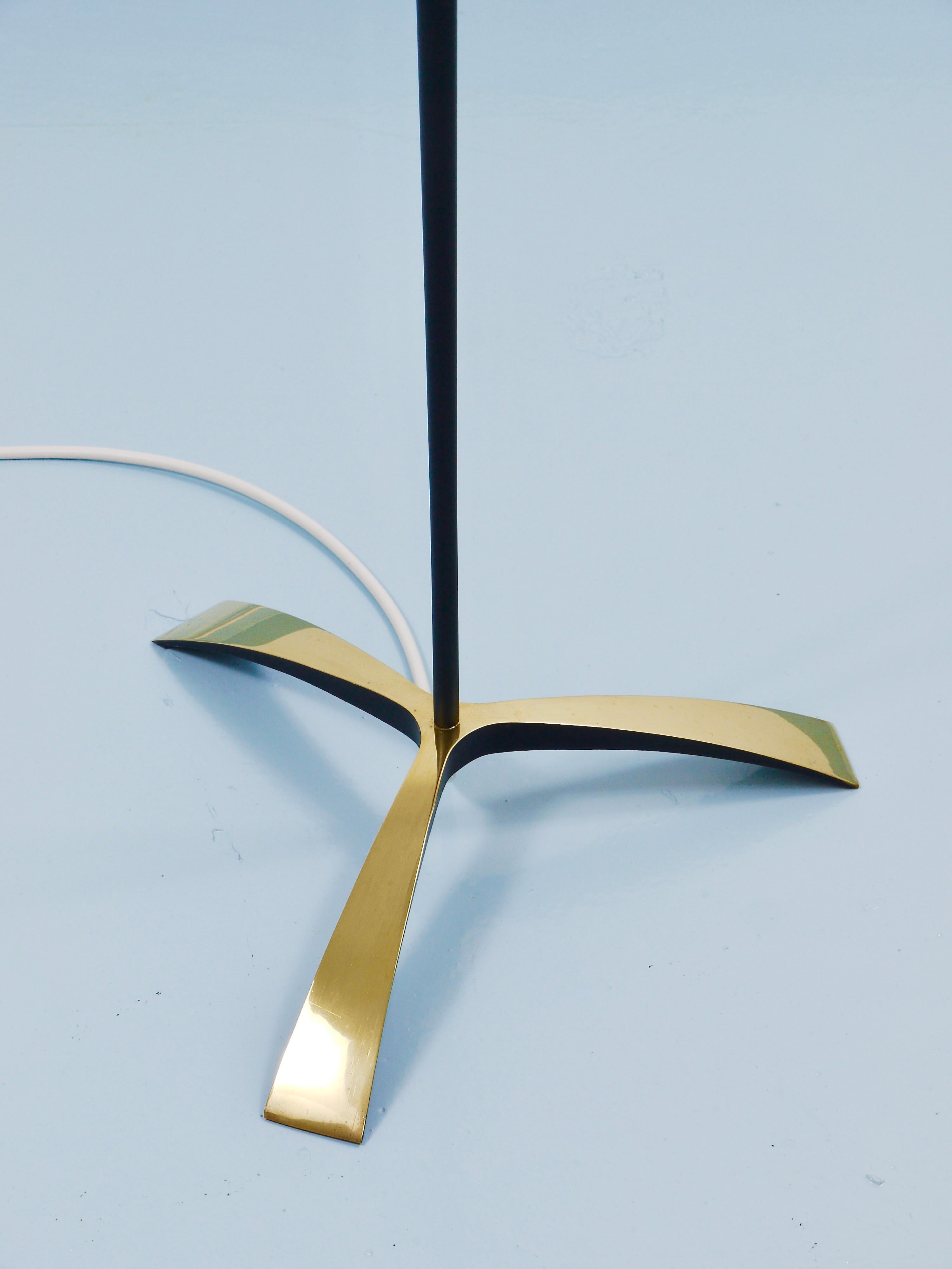 Rupert Nikoll MidCentury Brass Floor Lamp, Carl Aubock Hand Switch Austria, 1950 en venta 1