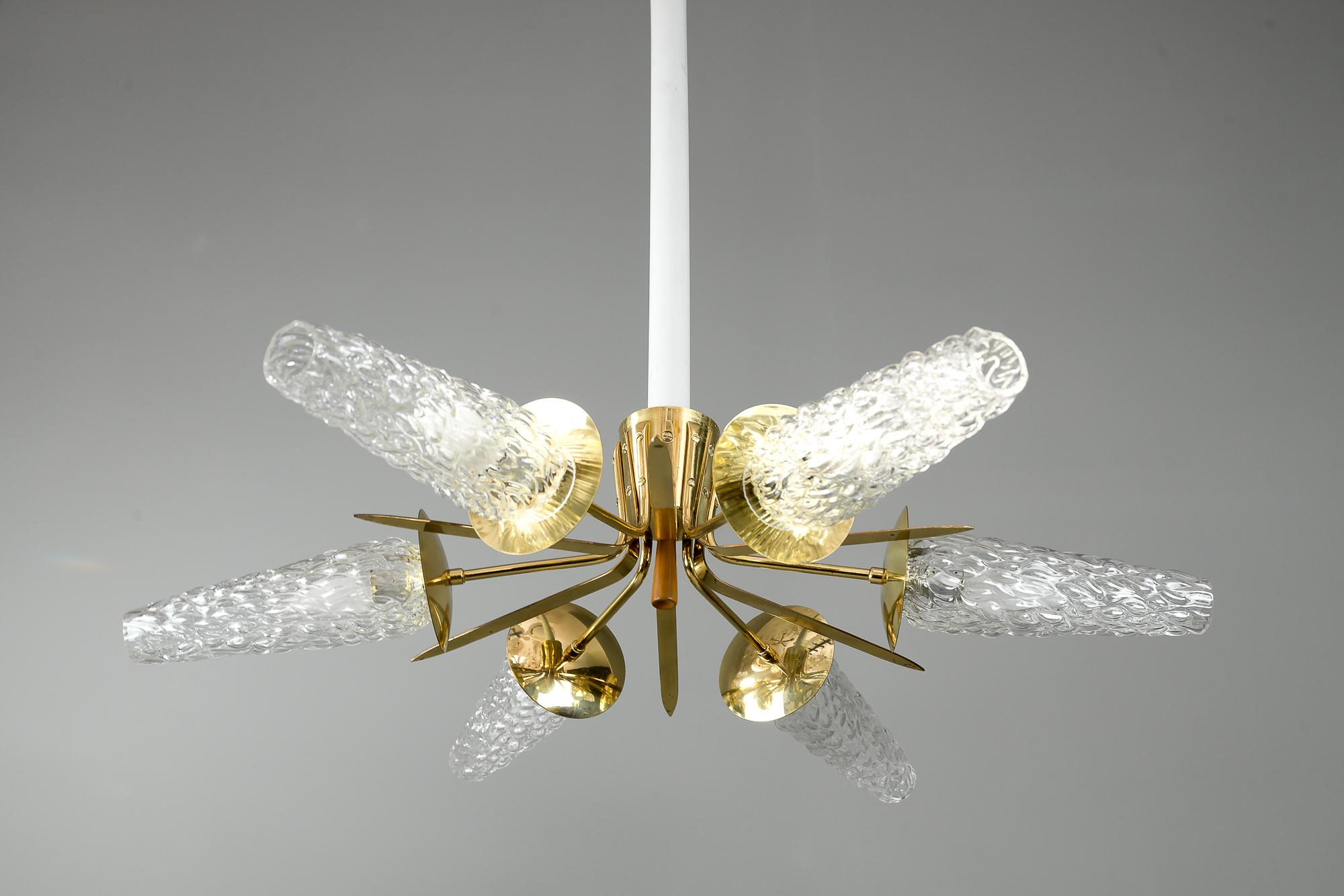 Rupert Nikoll Sputnik chandelier circa 1950s
Original condition
Original glass.
we have a second one, it is not includet with this one.