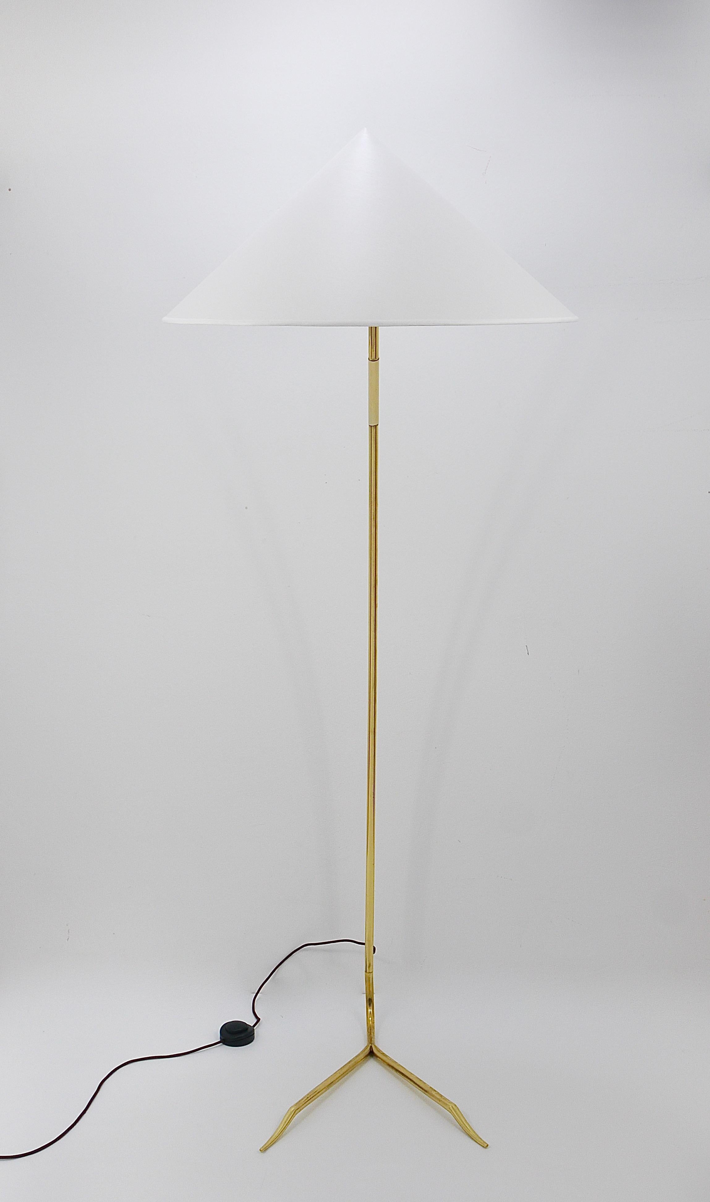 Austrian Rupert Nikoll Sumatra Mid-Century Brass Floor Lamp, Vienna, Austria, 1950s For Sale
