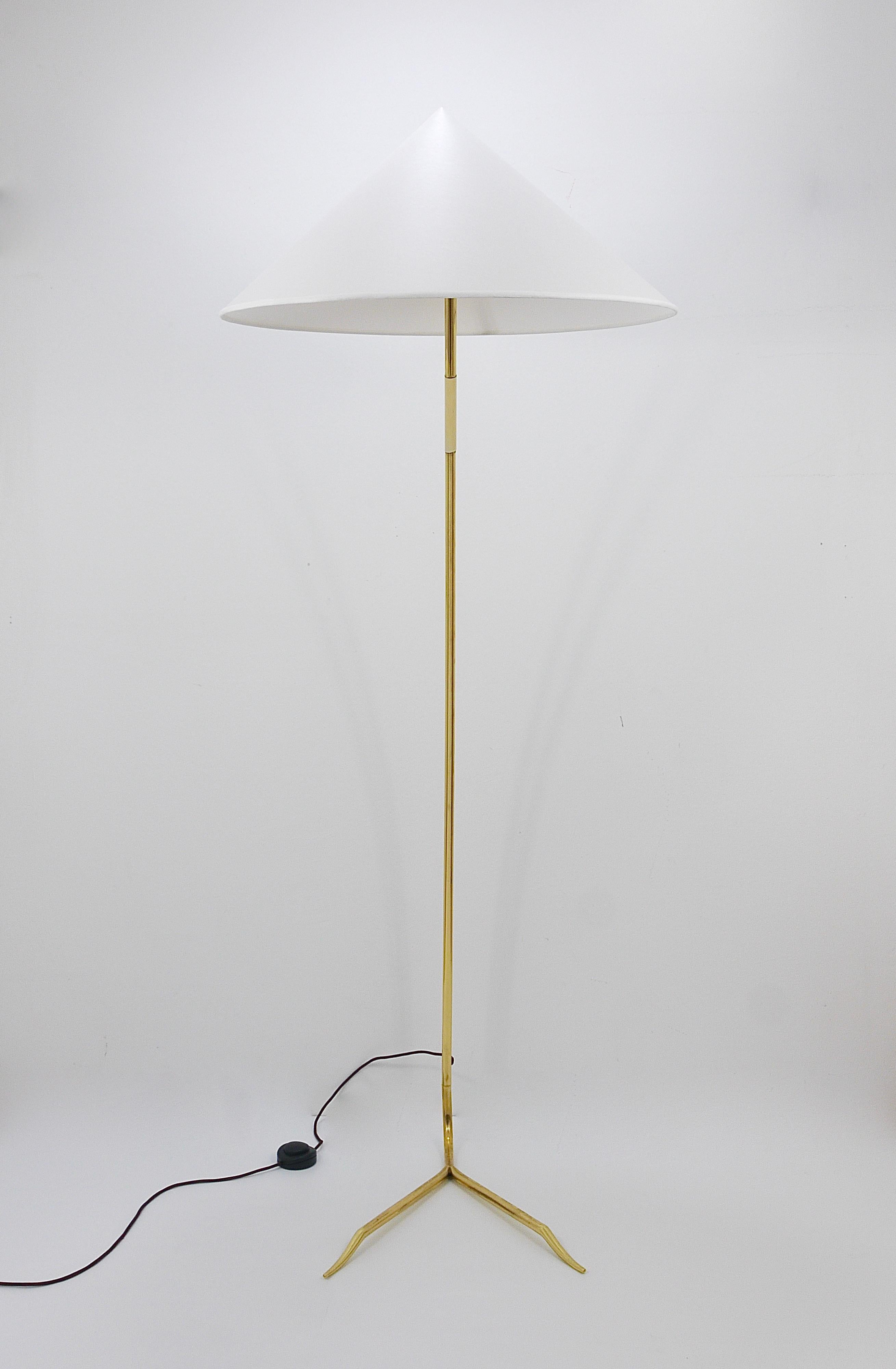 20th Century Rupert Nikoll Sumatra Mid-Century Brass Floor Lamp, Vienna, Austria, 1950s For Sale