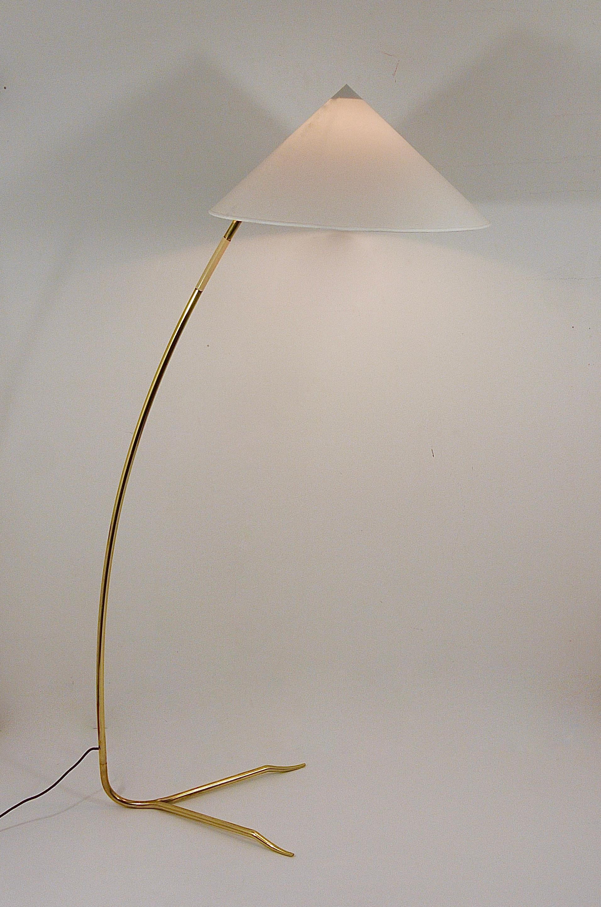 Rupert Nikoll Sumatra Mid-Century Brass Floor Lamp, Vienna, Austria, 1950s For Sale 3