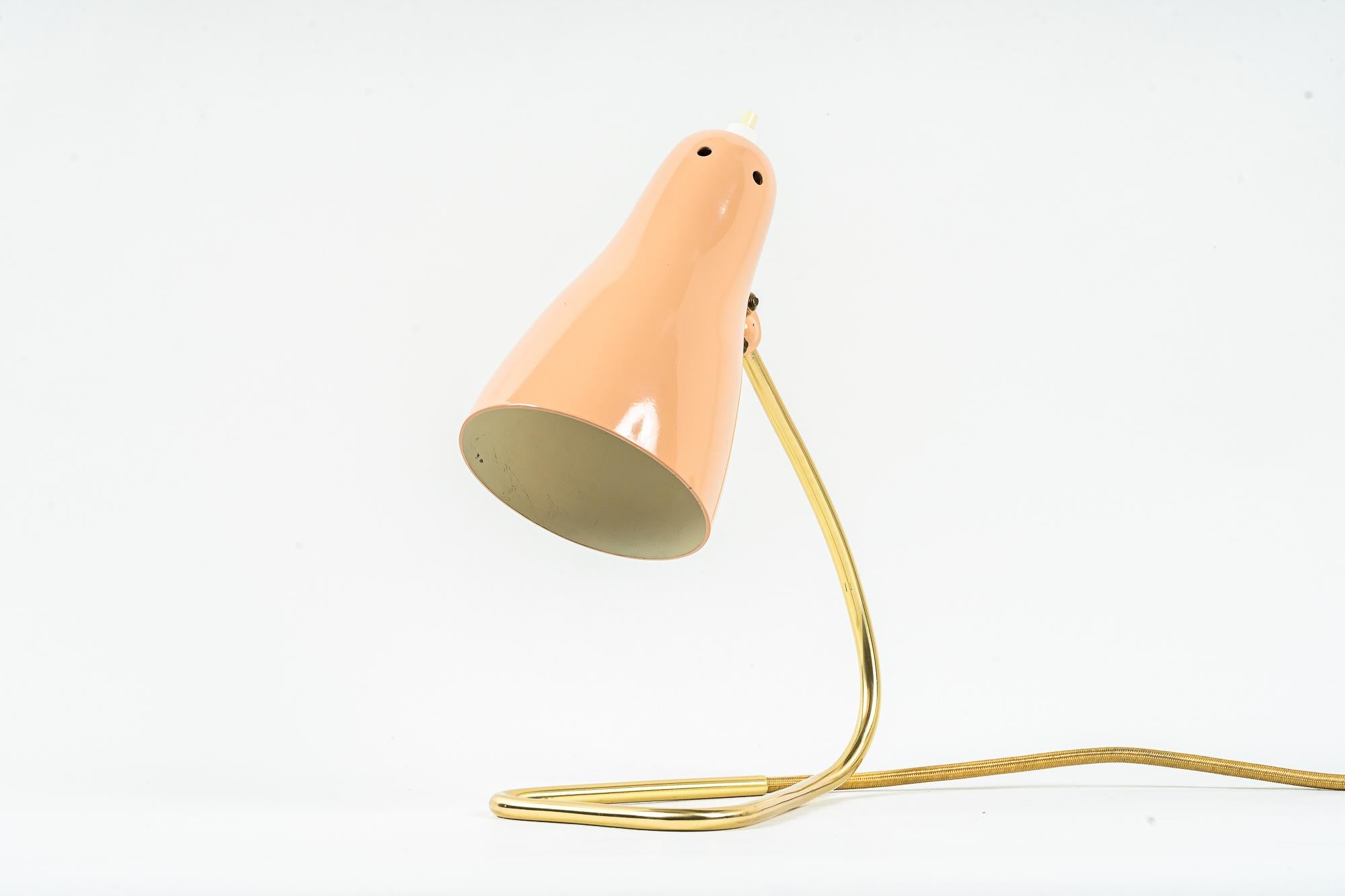 Rupert Nikoll table lamp around 1950s
Brass polished and stove - enamelled.