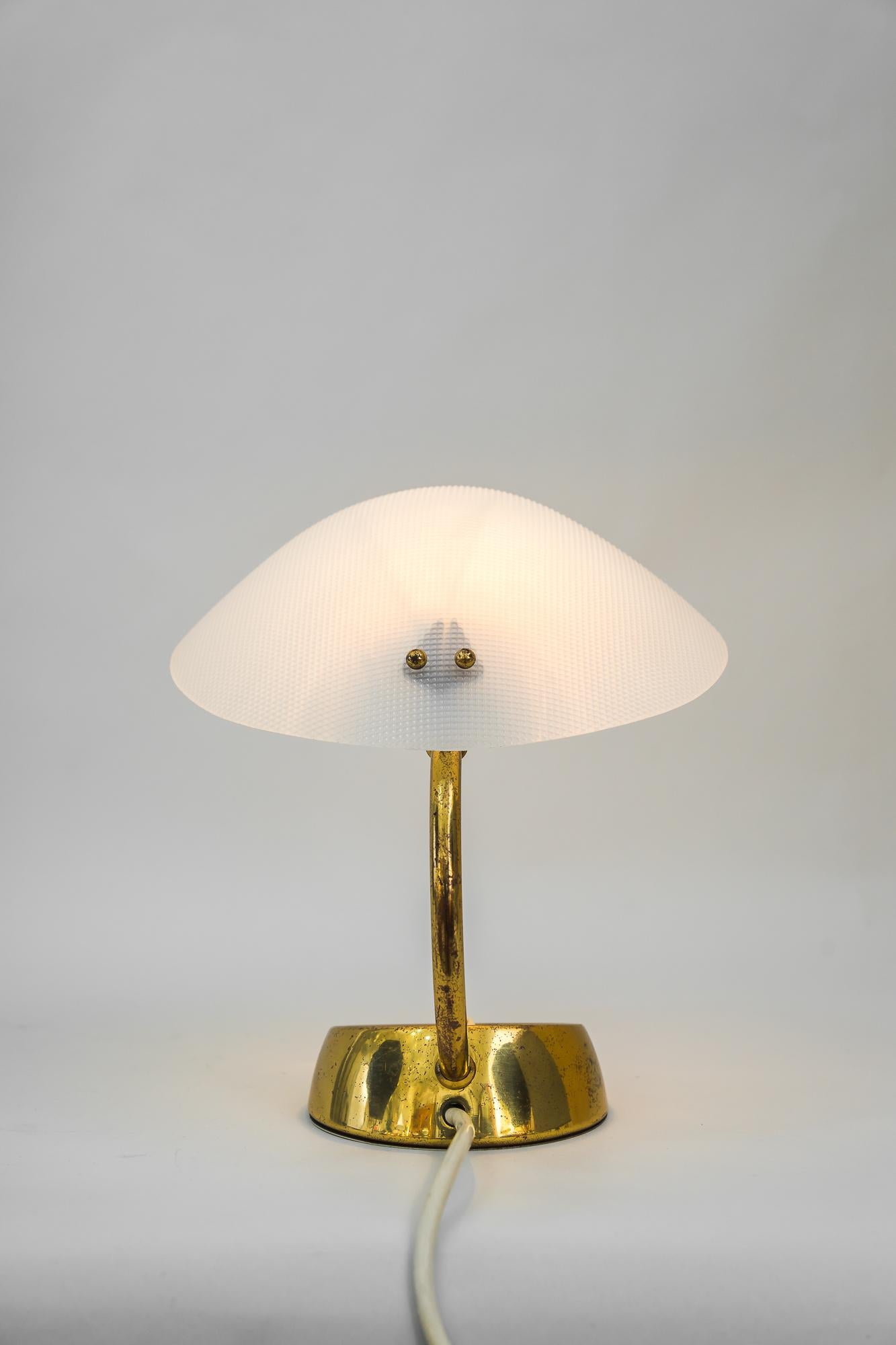 Rupert Nikoll Tischlampe, Wien, um 1950er Jahre im Angebot 3