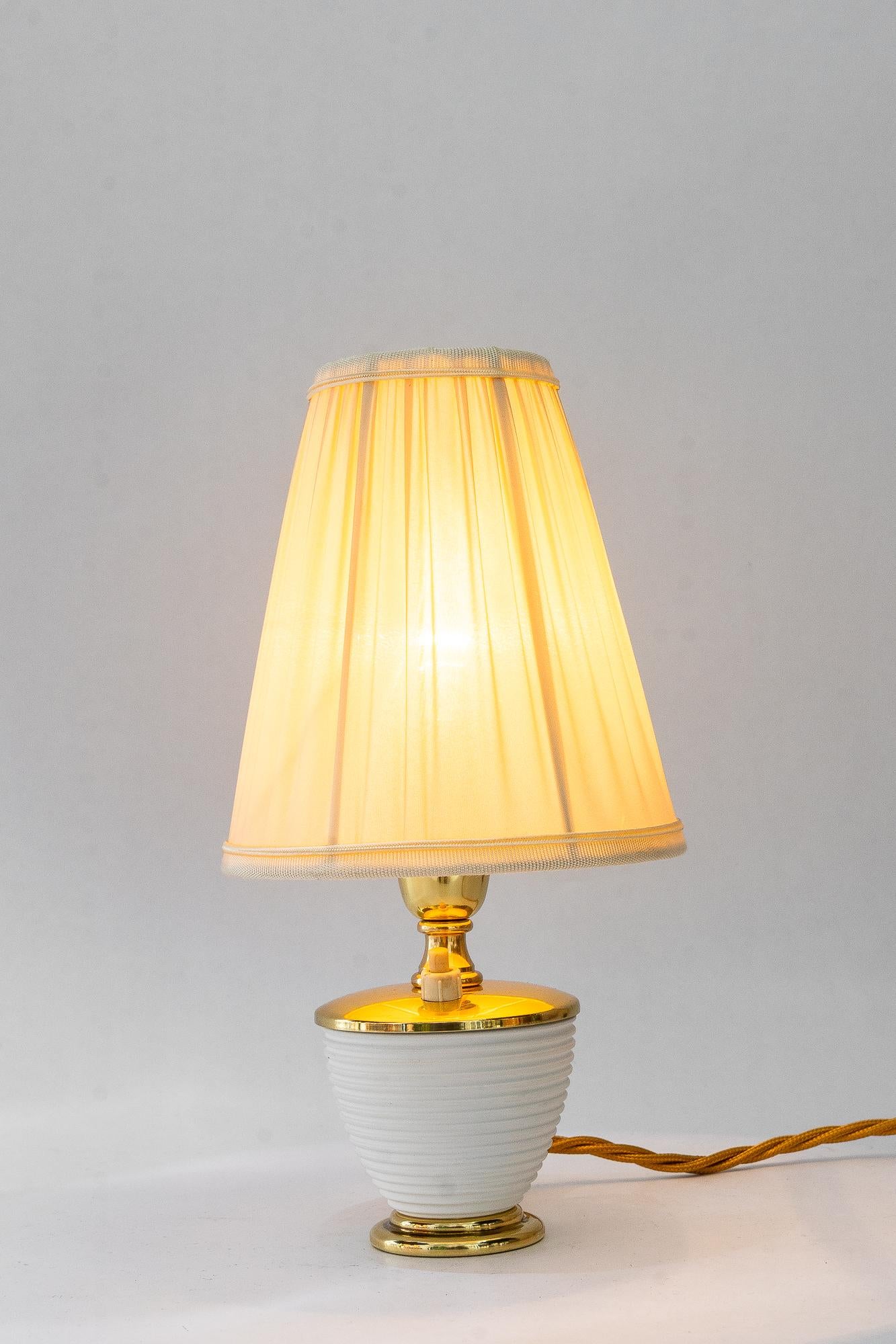 Milieu du XXe siècle Lampe de table Rupert Nikoll avec abat-jour en tissu vienne vers 1950 en vente