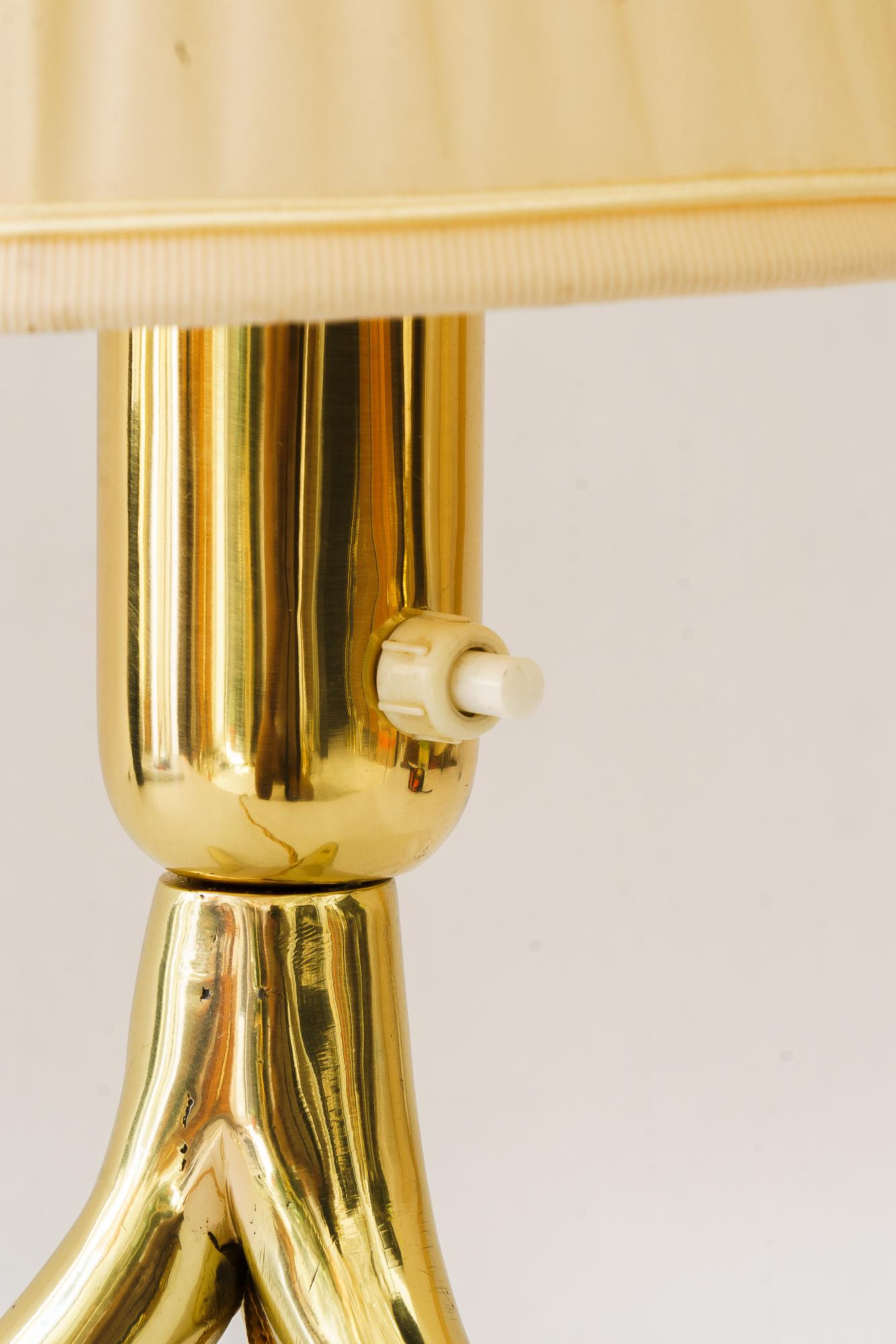Rupert Nikoll Tischlampe mit Stoffschirm wien um 1950 (Messing) im Angebot