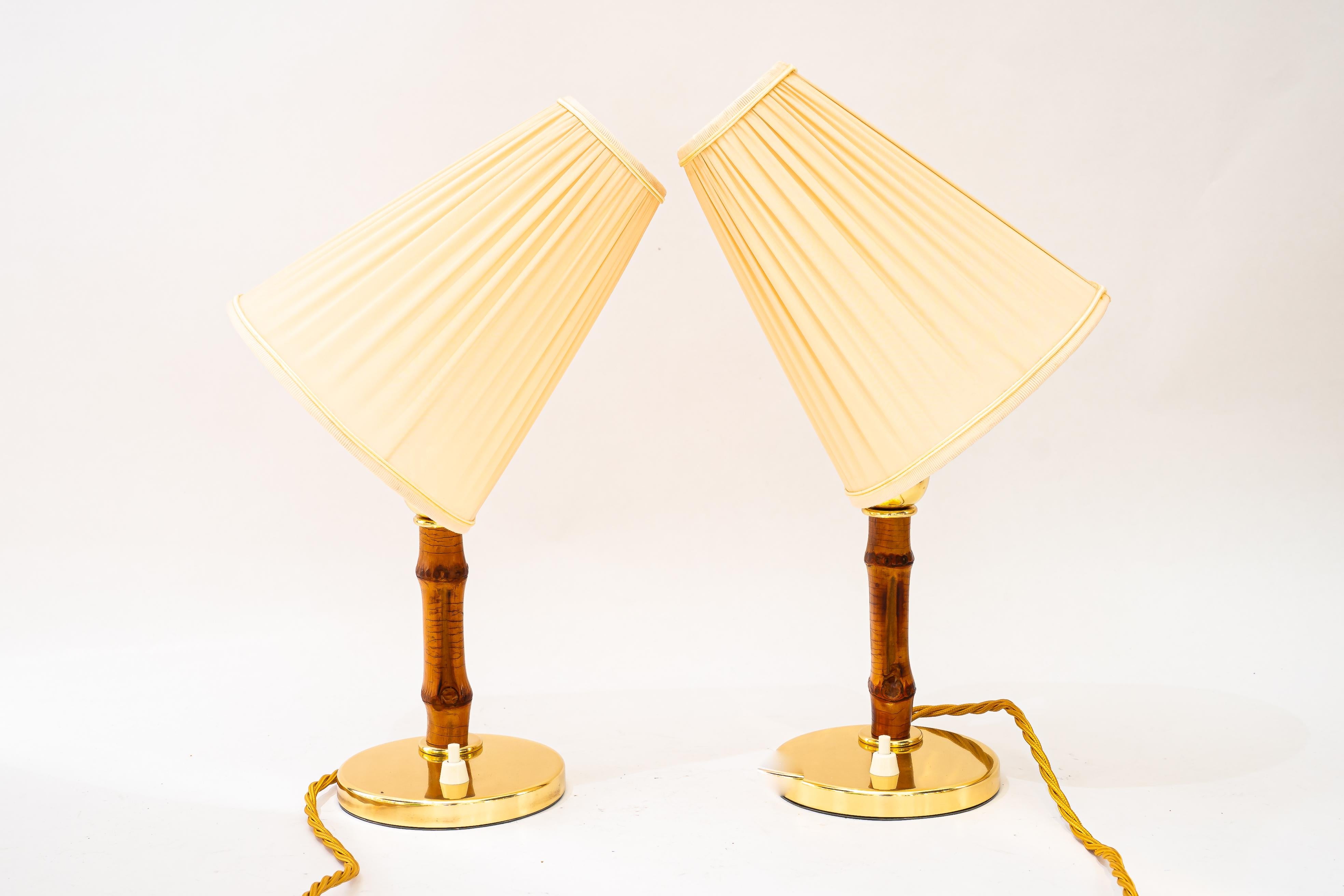 Lampes de table Rupert Nikoll avec abat-jour en bambou et tissu vienne vers 1950 Bon état - En vente à Wien, AT