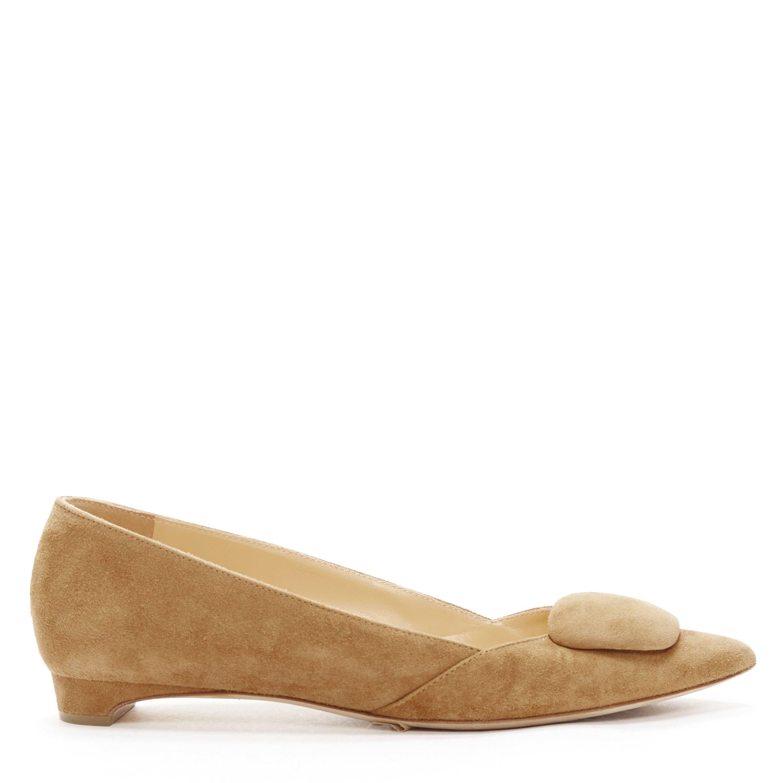 RUPERT SANDERSON Aga 10 sand suede square bukle flats EU37.5
Reference: SNKO/A00375
Brand: Rupert Sanderson
Model: Aga 10
Material: Leather
Color: Brown
Pattern: Solid
Closure: Slip On
Lining: Nude Leather
Extra Details: Enduring classic flat
