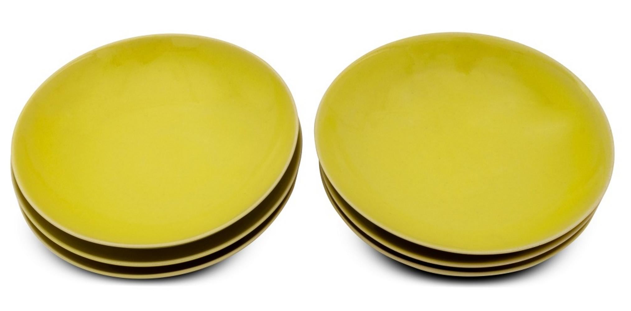 Satz von sechs Rupert Spira Ceramics (Engländer, geb. 1960) Gelb glasierte Steinzeugschalen, auf der Unterseite mit 