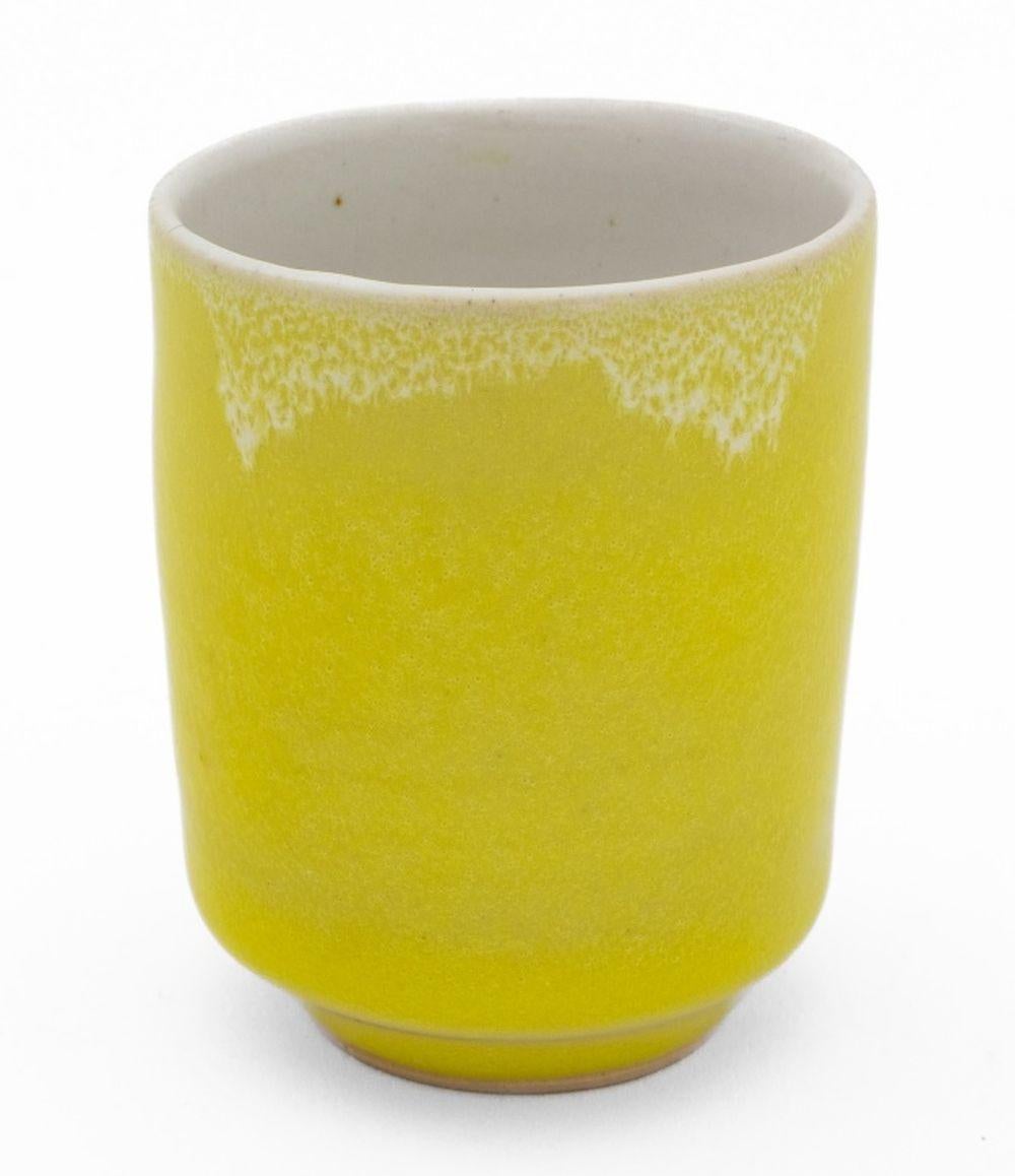 Britannique Ensemble Sake Rupert Spira en grès émaillé jaune, 7 en vente